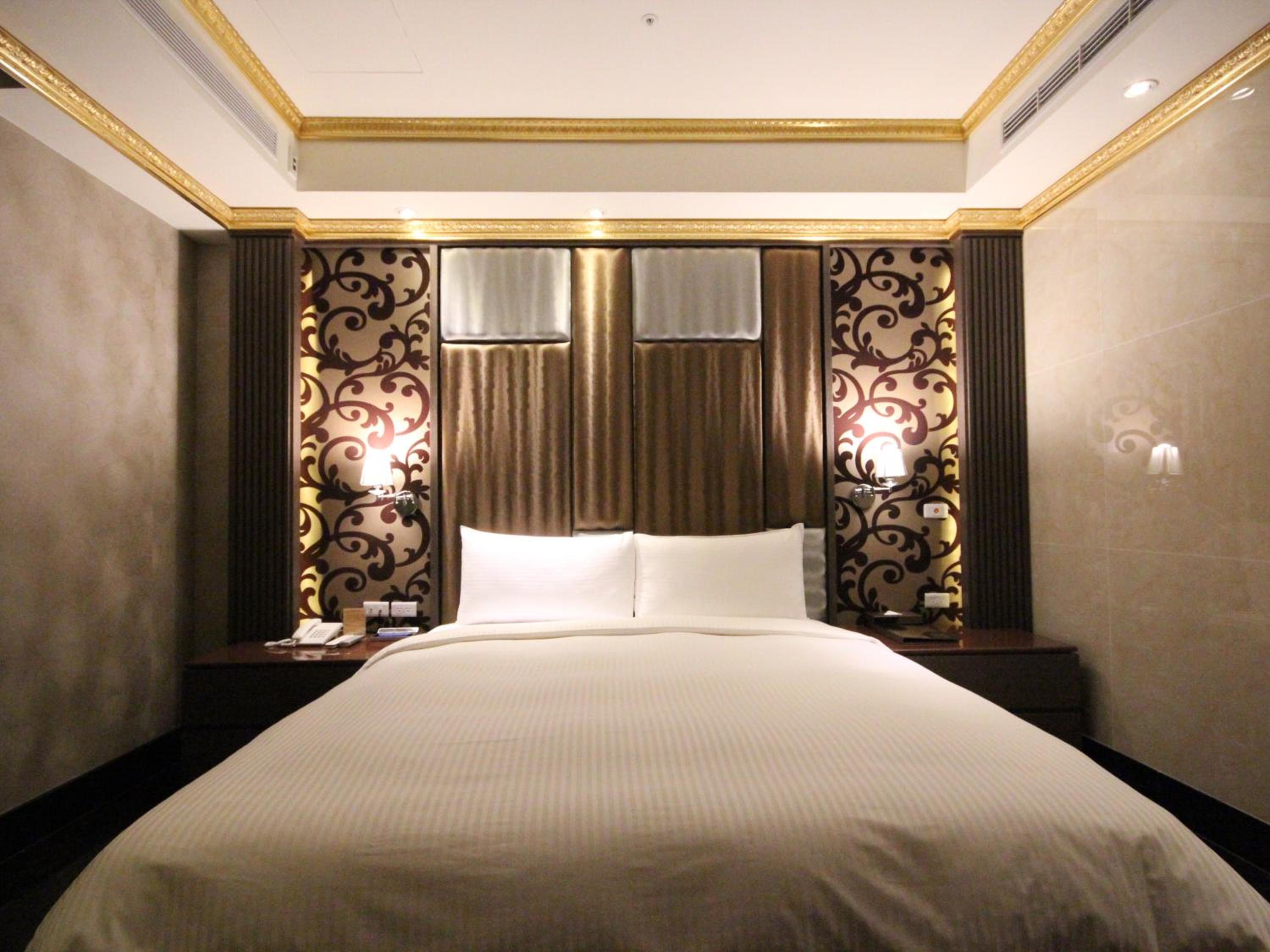 Standard Double Room - Photo 3