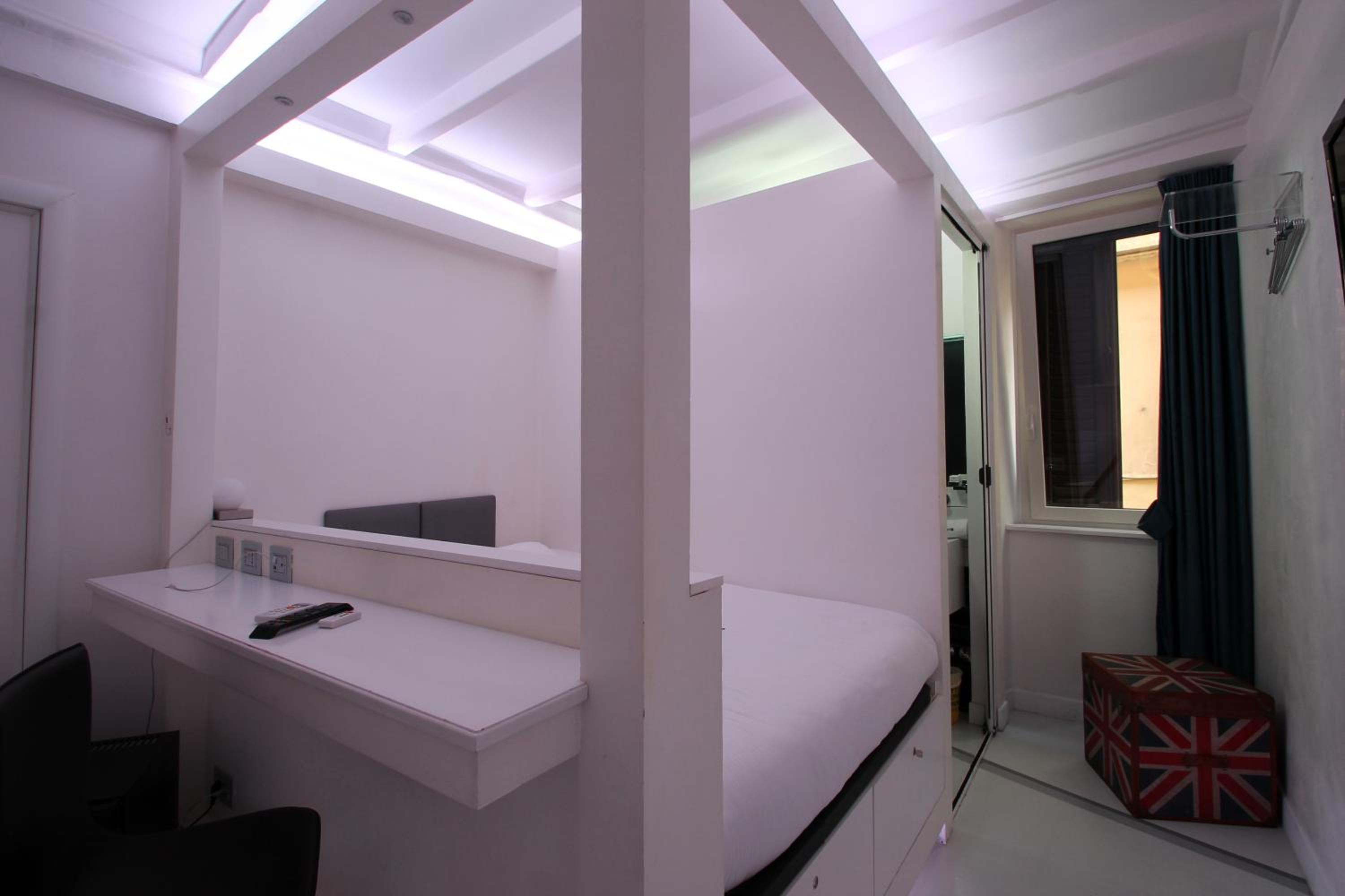 Economy Double Room photo 1