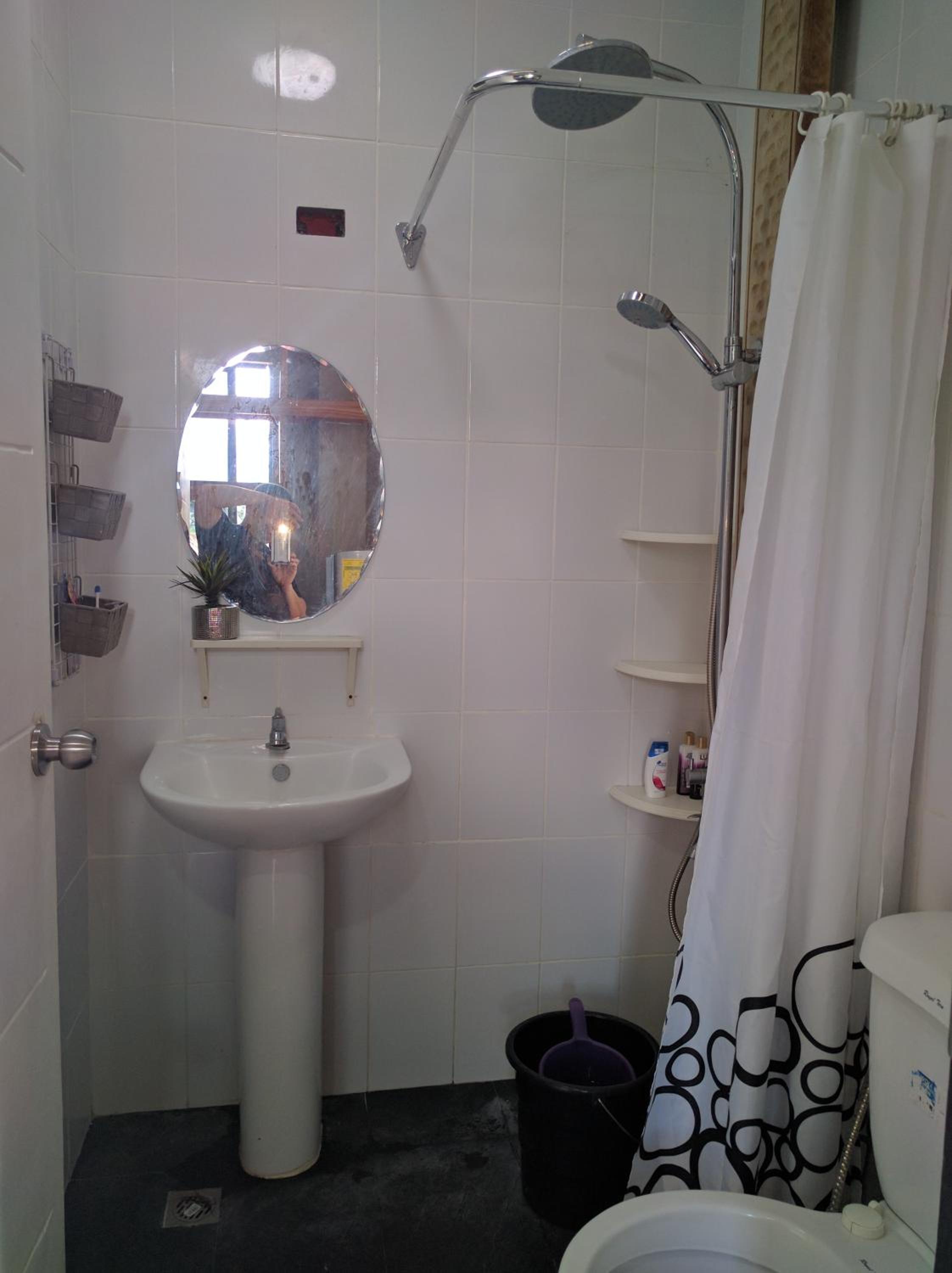 Apartment with Balcony - Photo 11