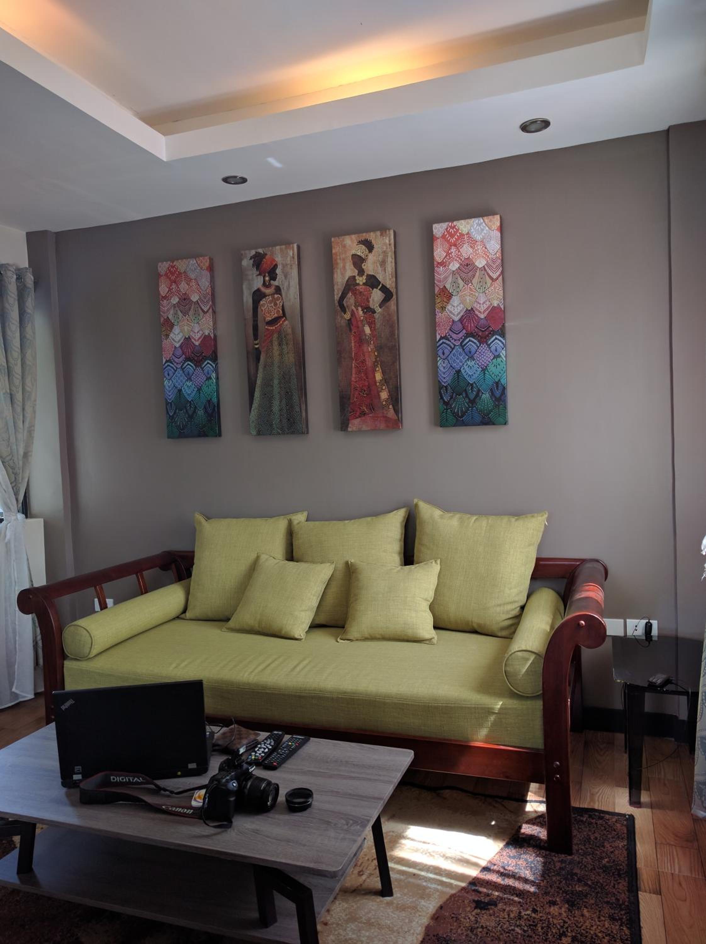 Apartment with Balcony - Photo 3