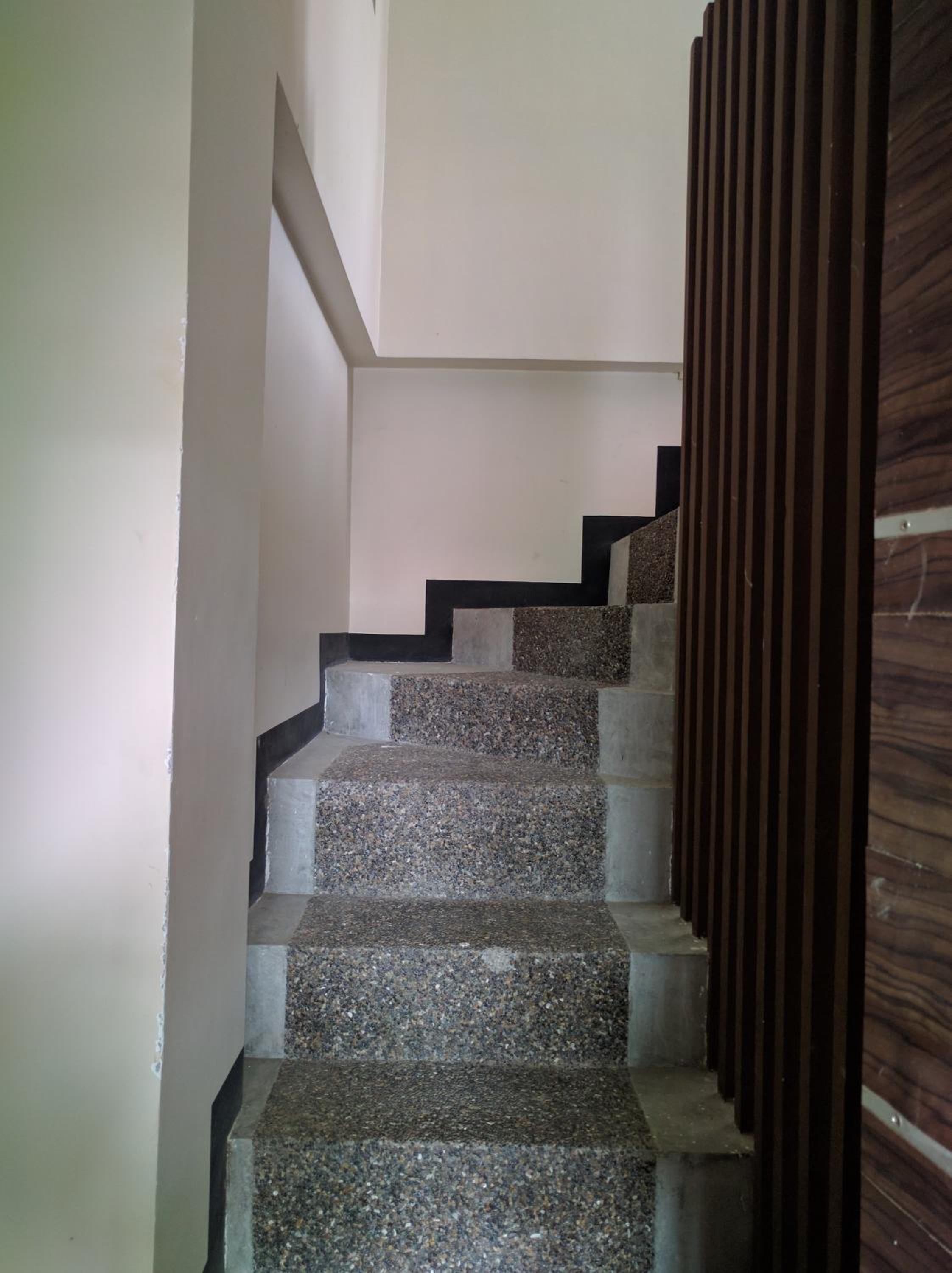 Apartment with Balcony - Photo 18