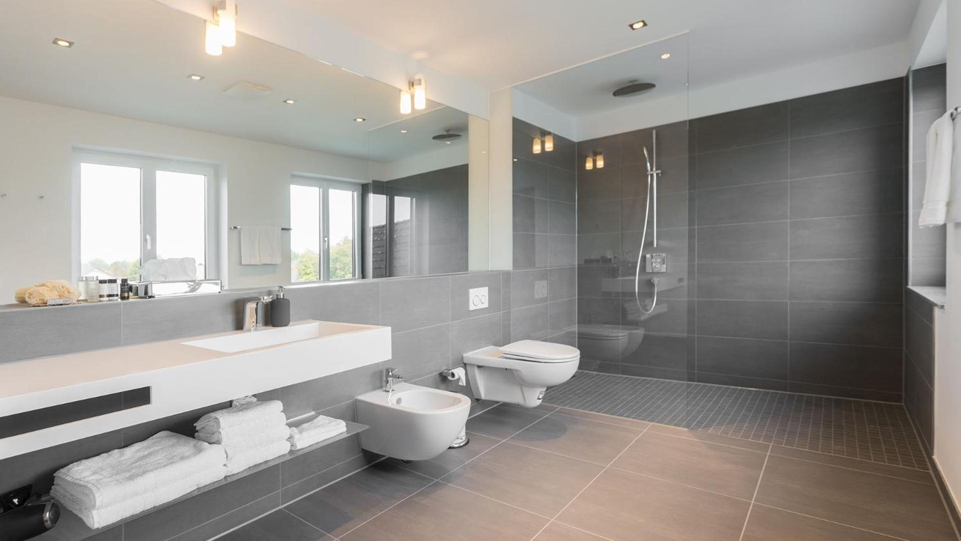 King Suite - Photo 2