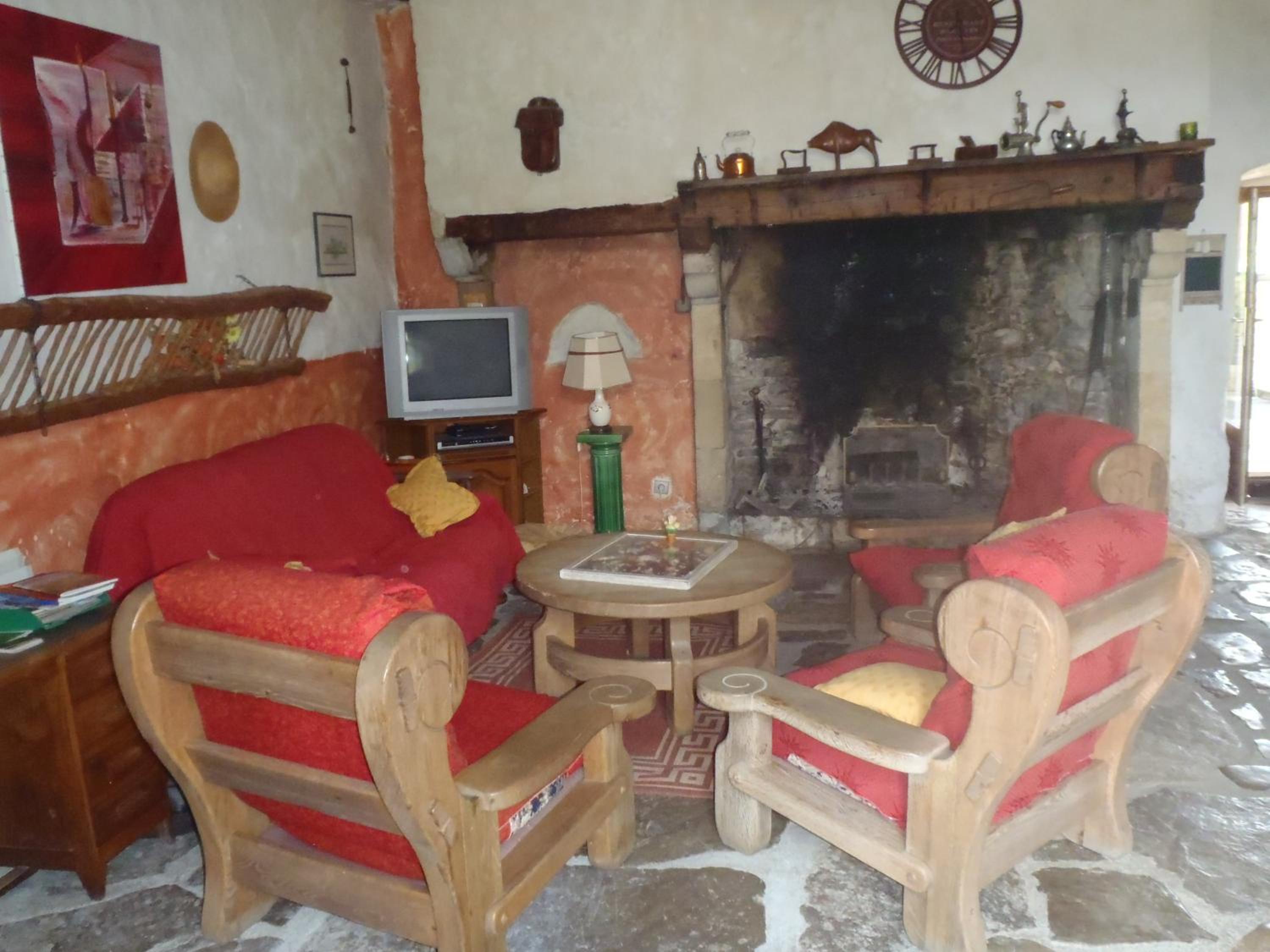 Three-Bedroom House photo 2