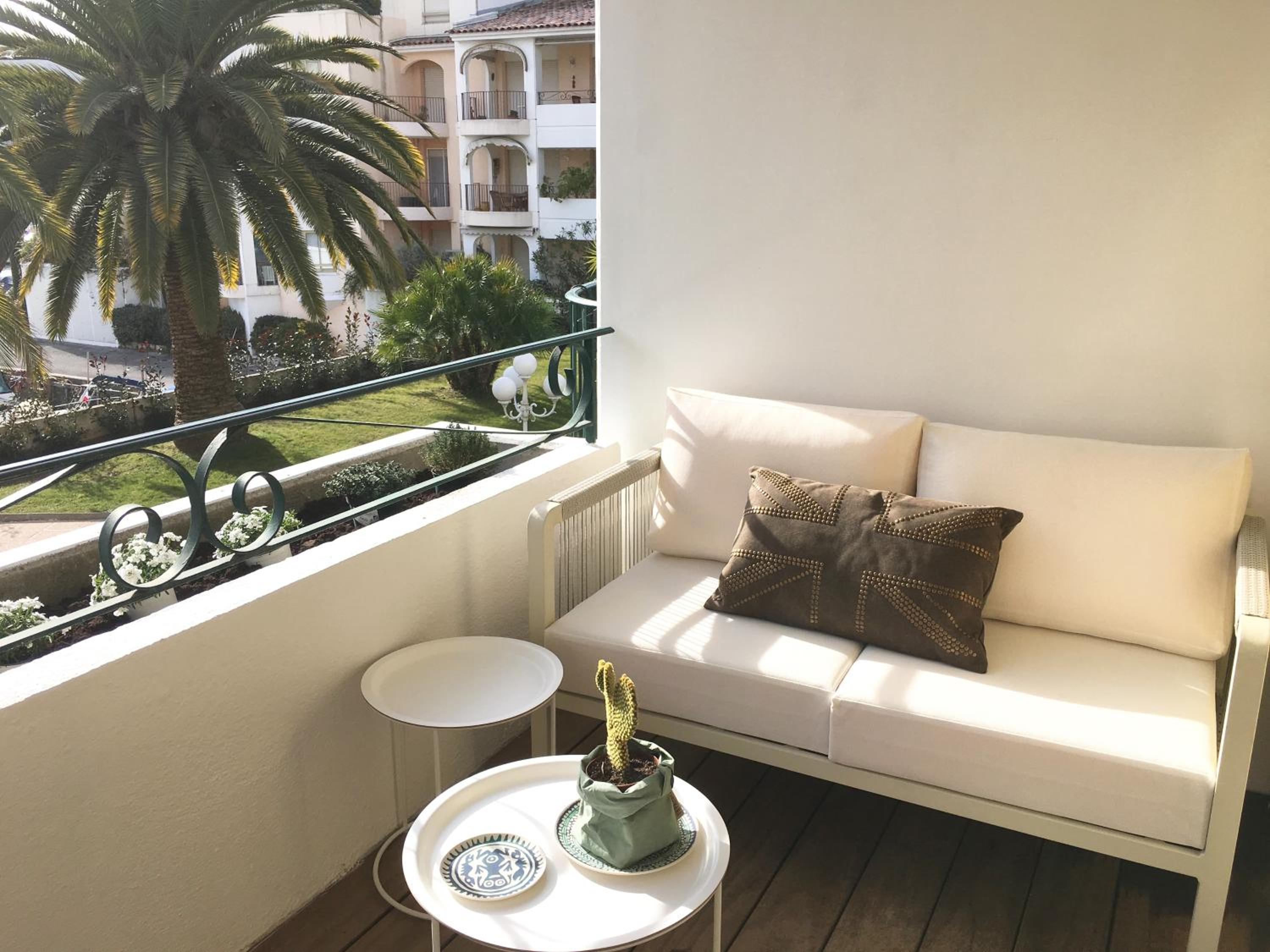 Apartment with Terrace photo 3