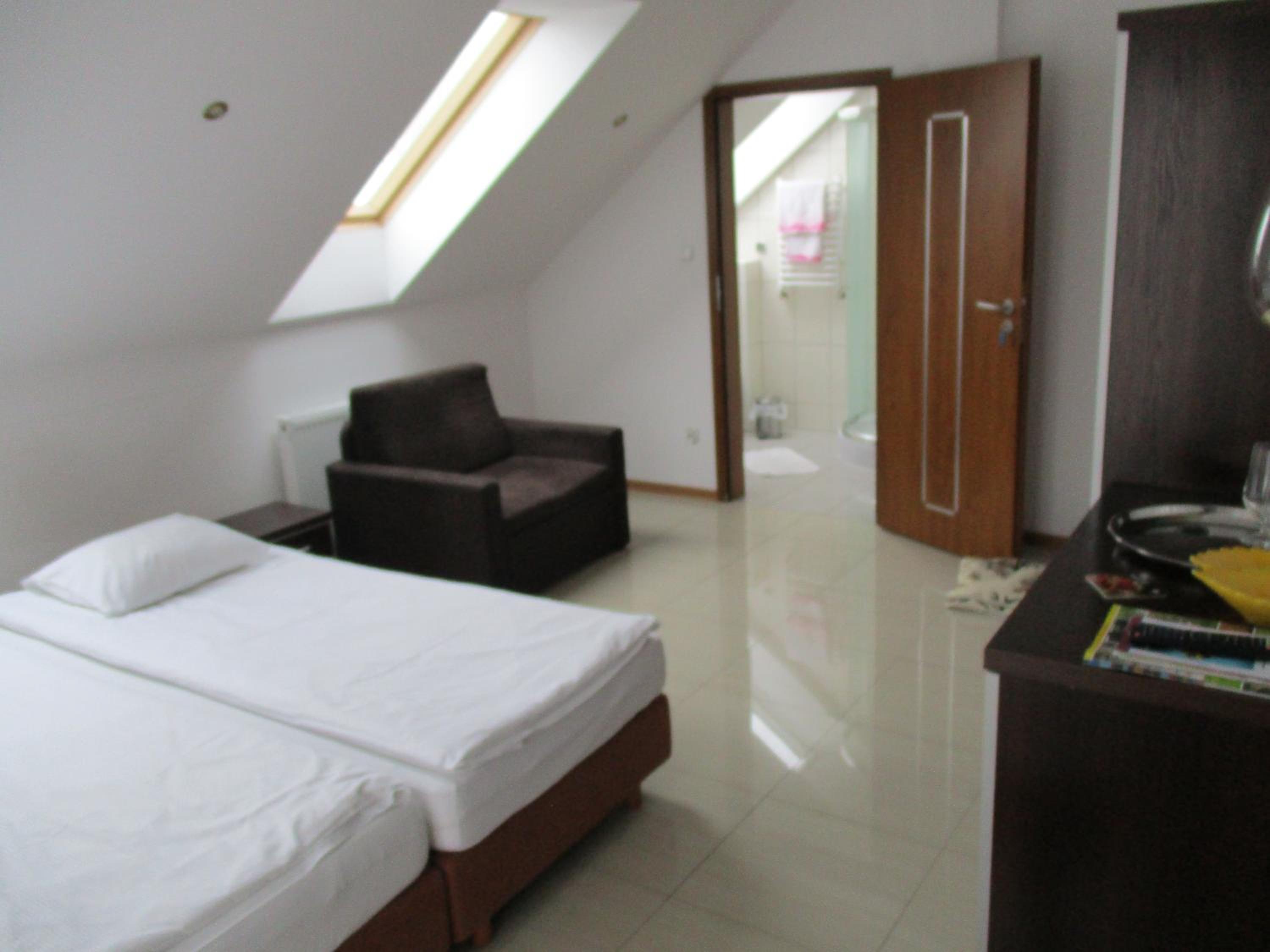 Double or Twin Room - Photo 1