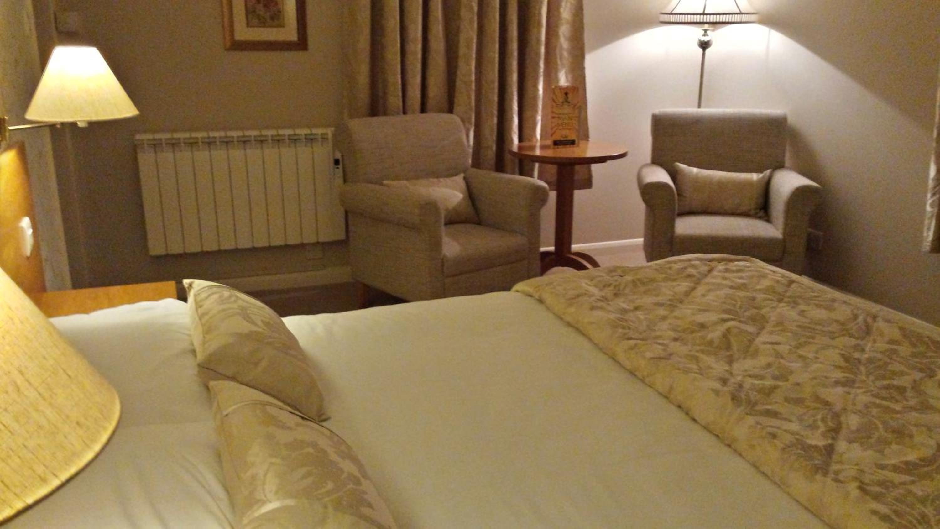 Double Room - Photo 7