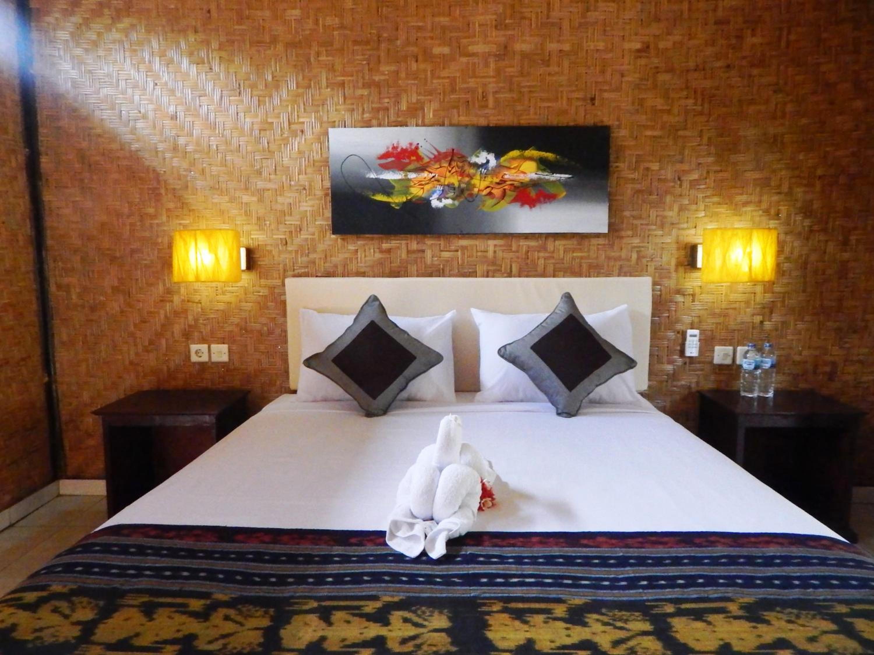 Deluxe Double or Twin room with AC photo 2