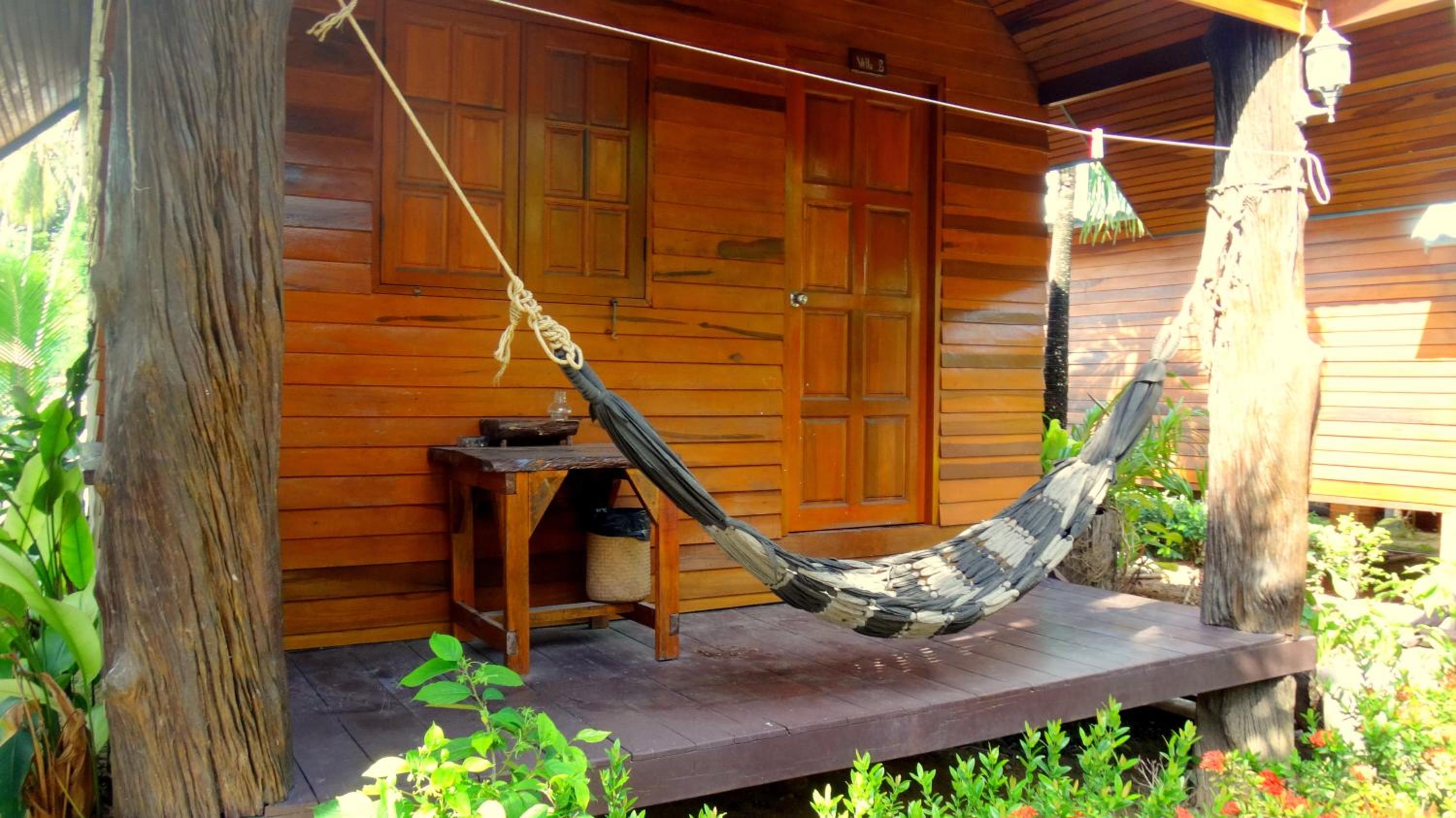 Bungalow with Patio - Photo 3