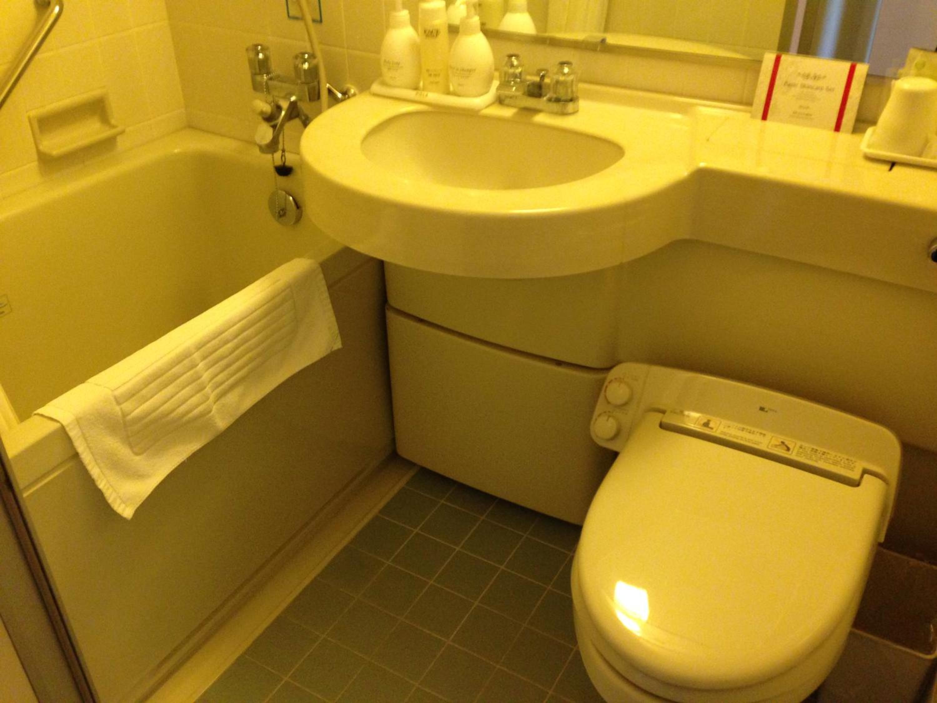 Double Room with Small Double Bed - Non-Smoking photo 2