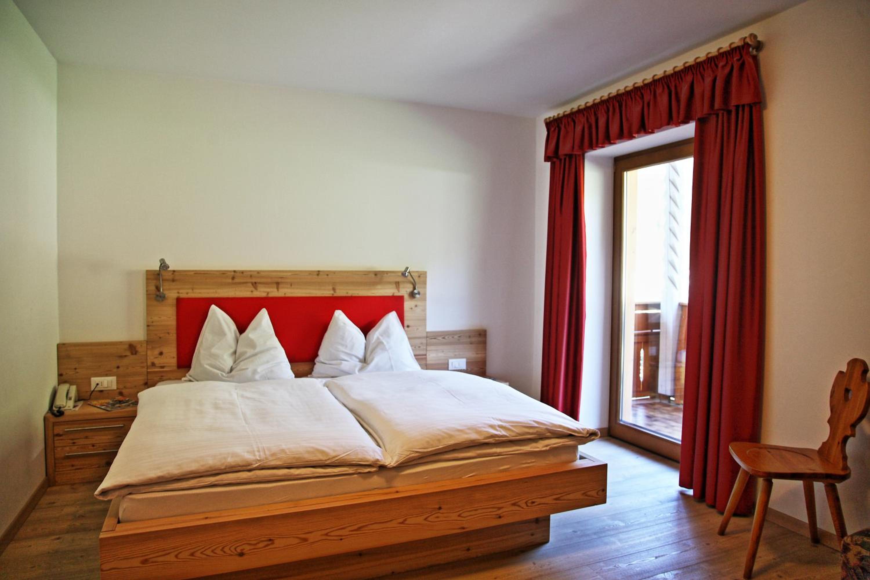 Comfort Double Room with Balcony and Mountain View photo 1