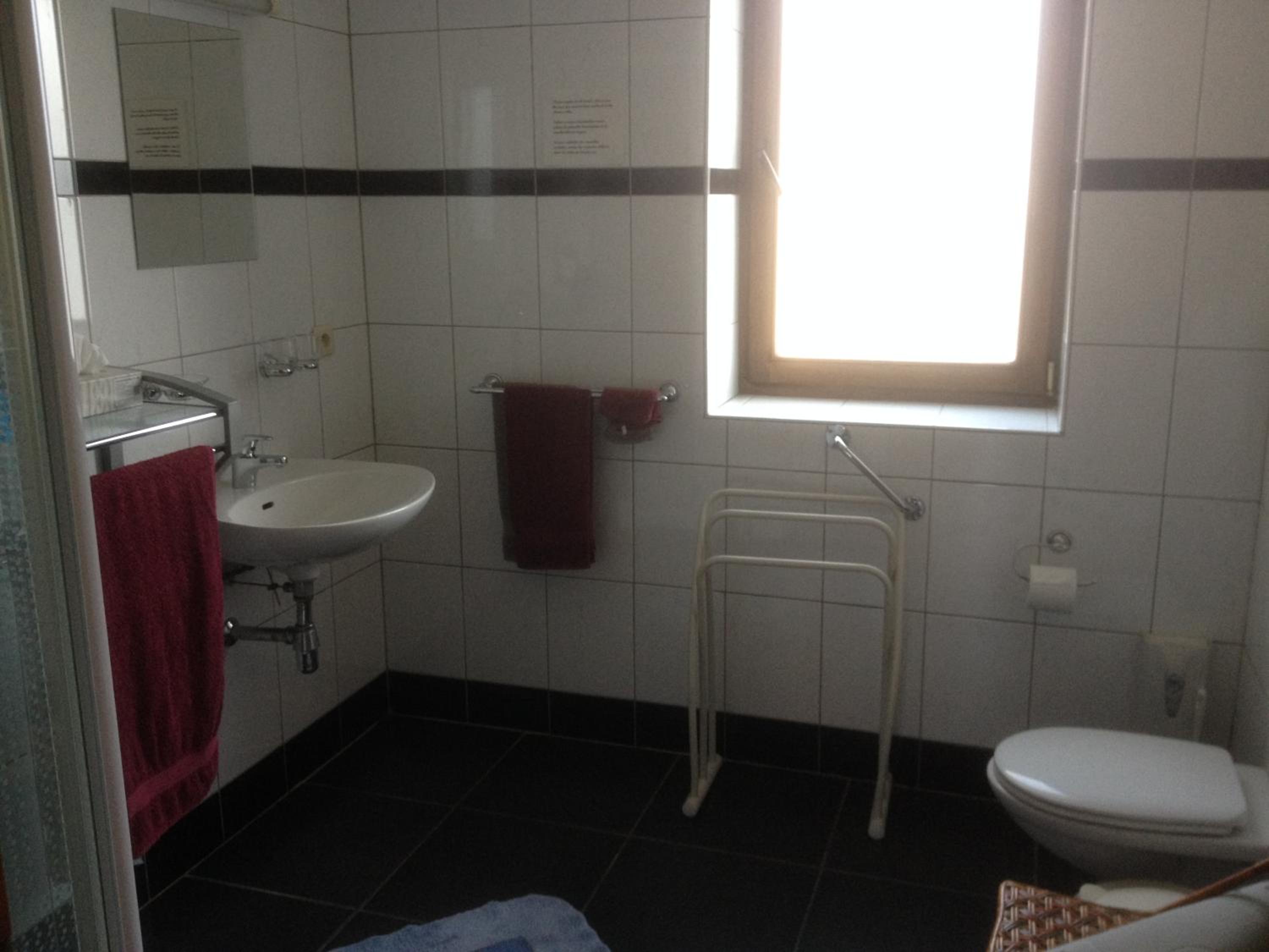 Standard Twin Room photo 2