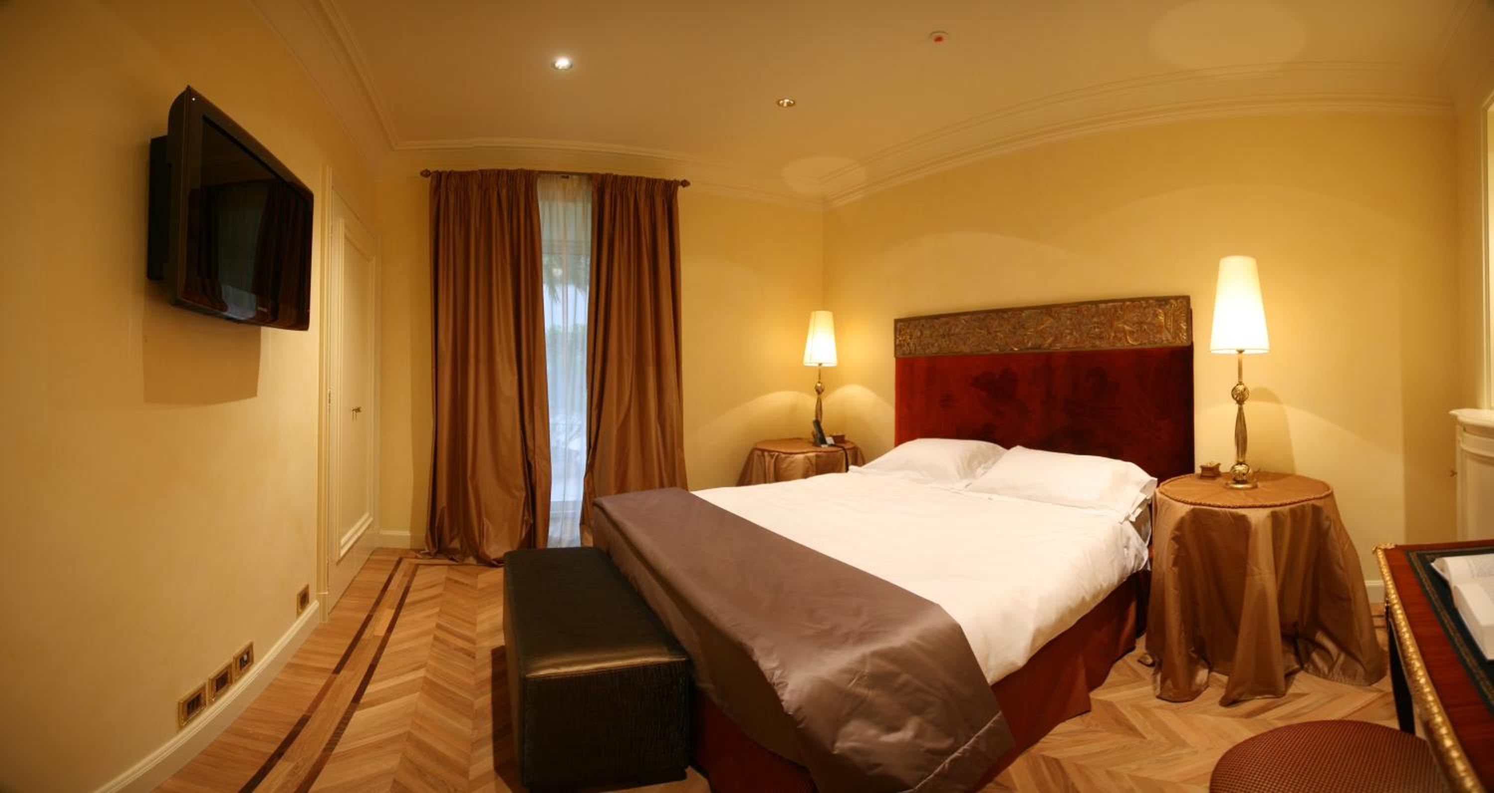 Prestige Double or Twin Room with Private Garden photo 2