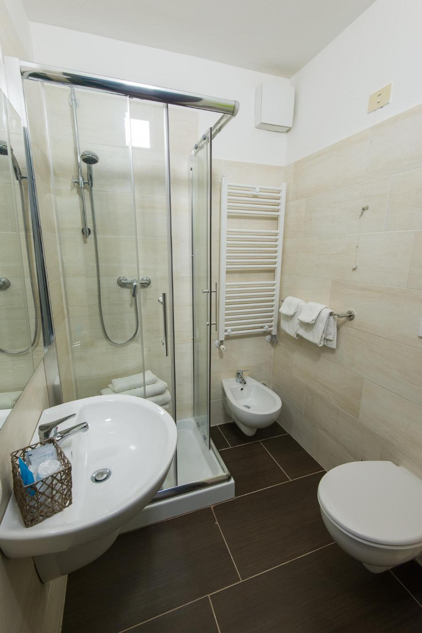 Single Room photo 2