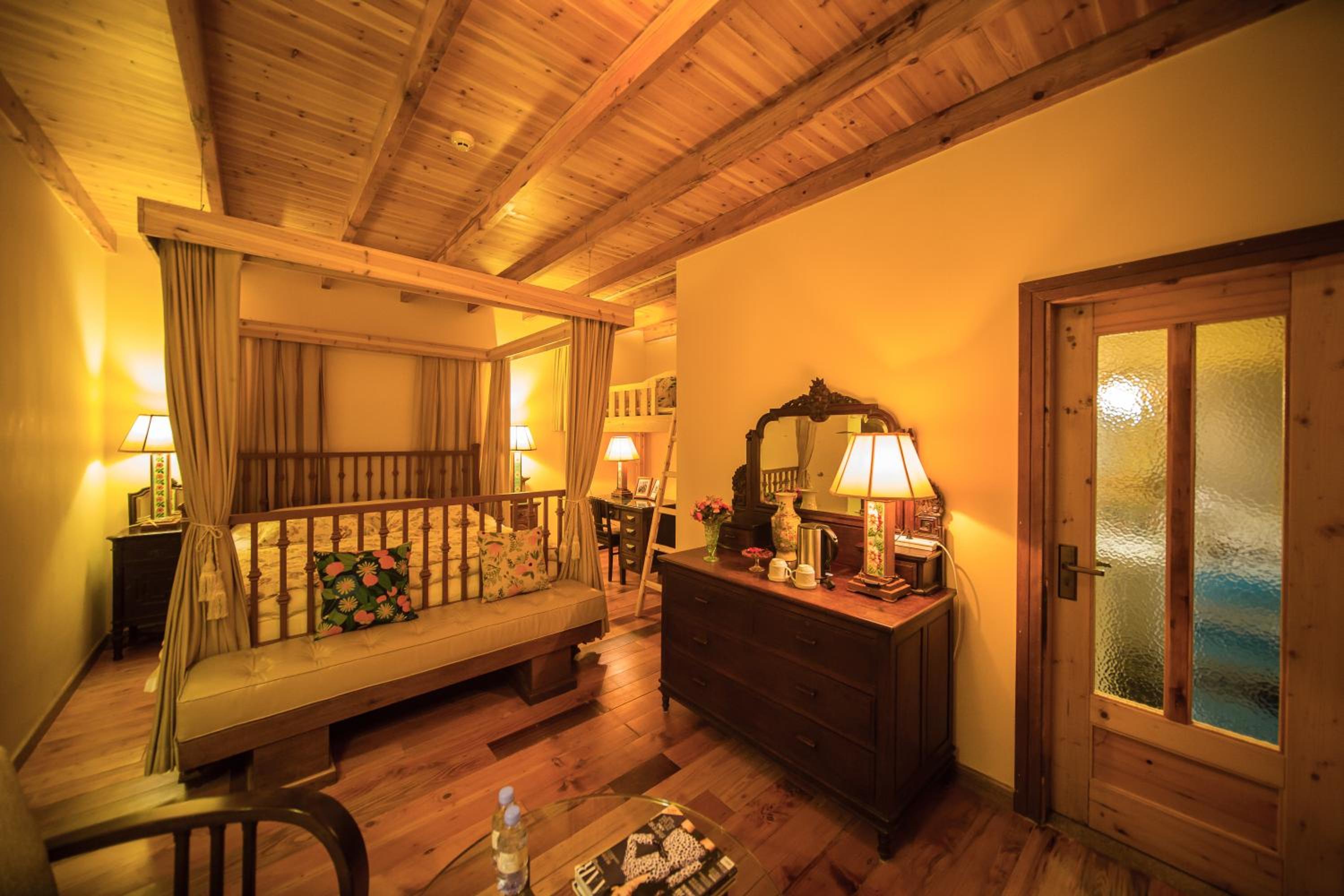 King Room
