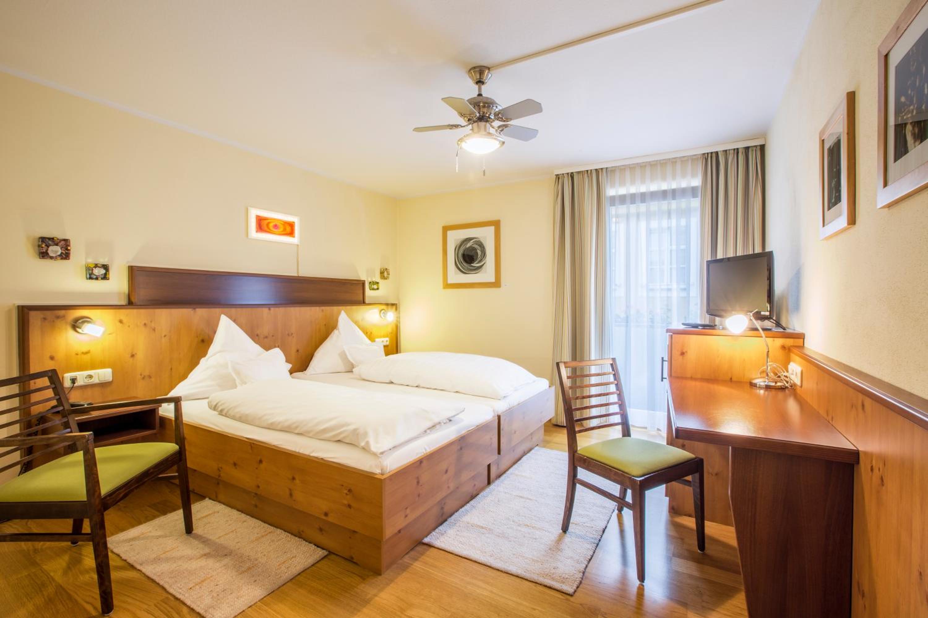 Double Room - Photo 14