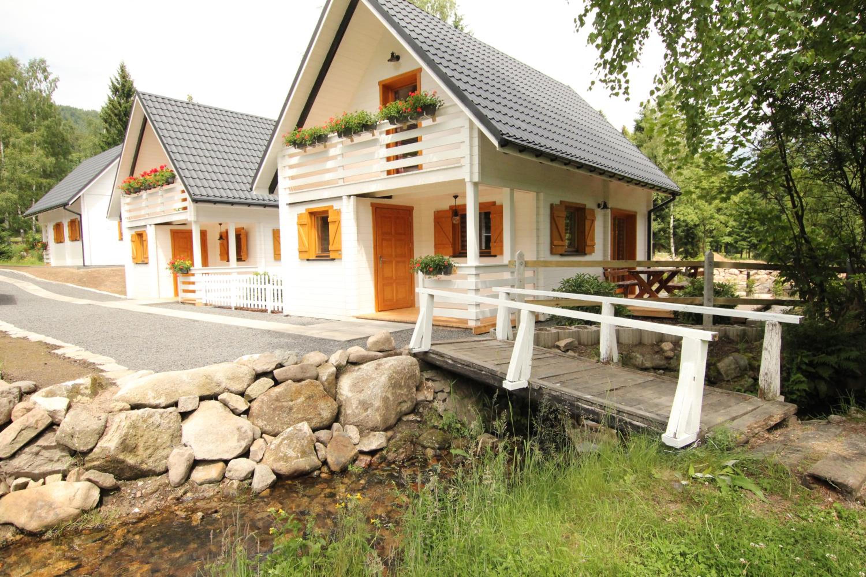 Two-Bedroom House - Photo 25