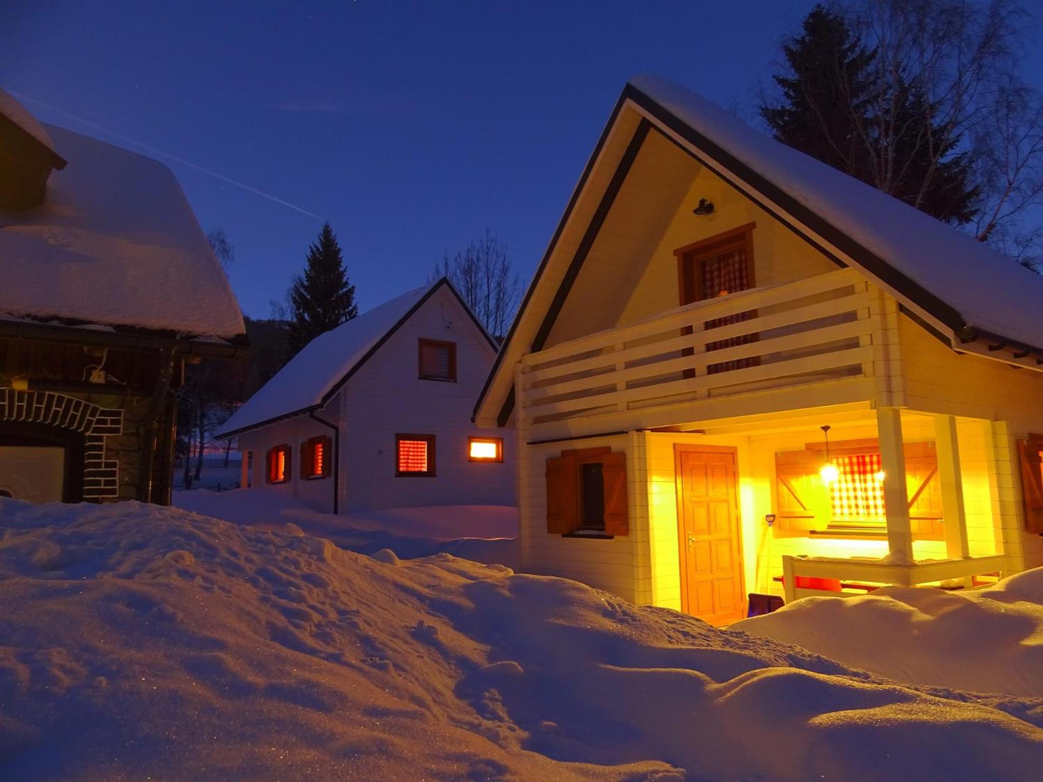 Two-Bedroom House - Photo 27