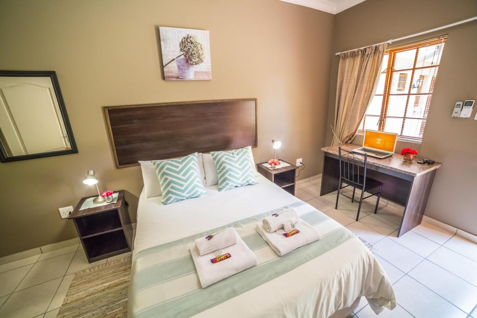Deluxe Double Room - Photo 2