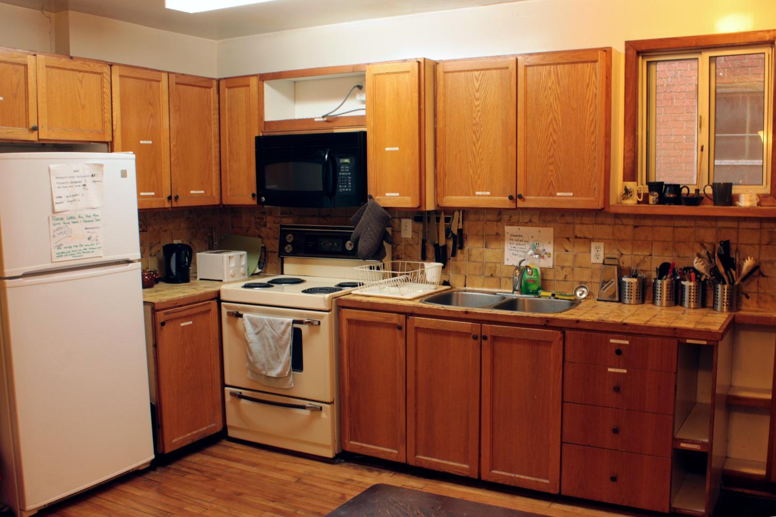Basic Double Room photo 2