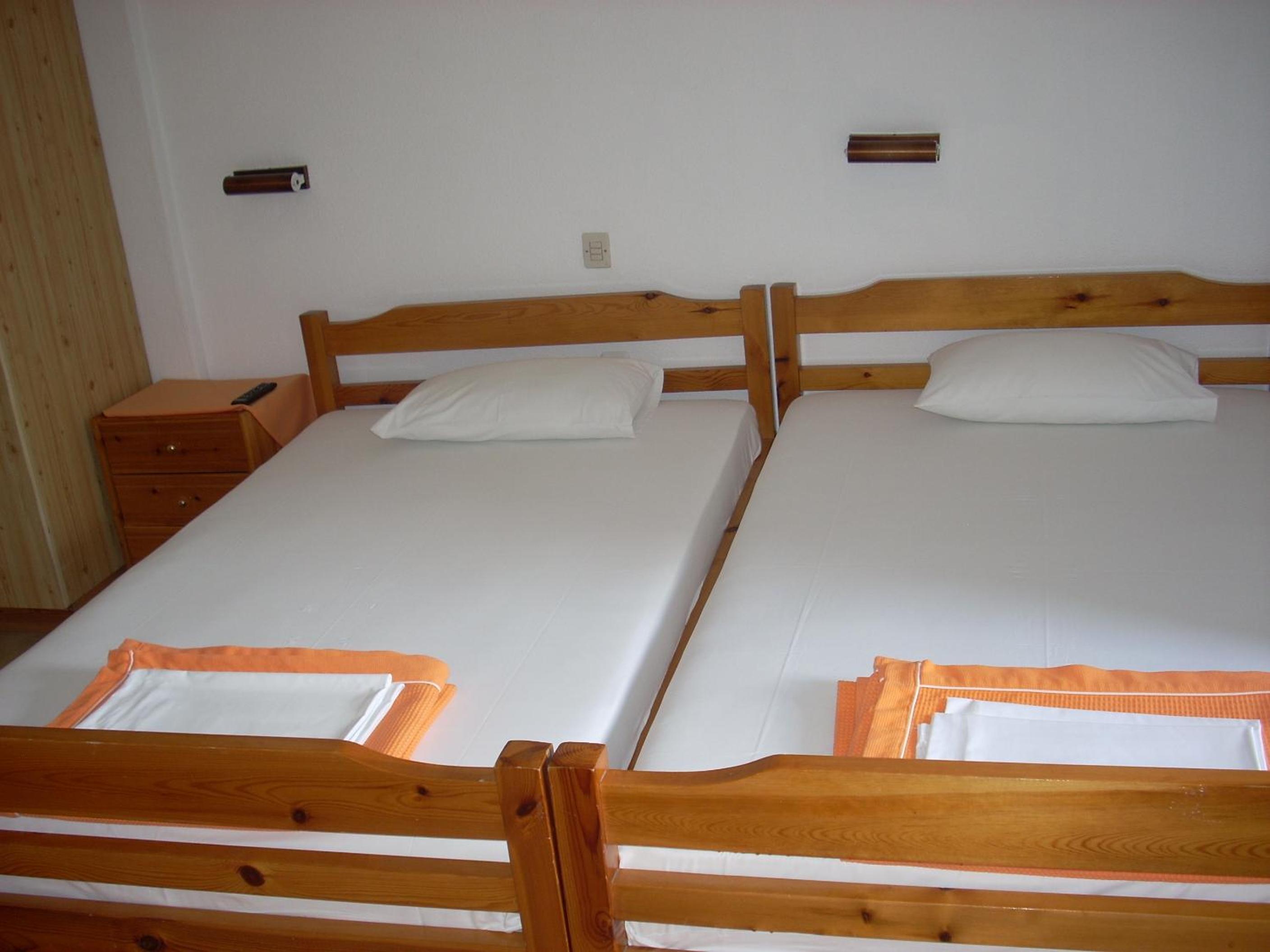 Studio (2 Adults) - Photo 9