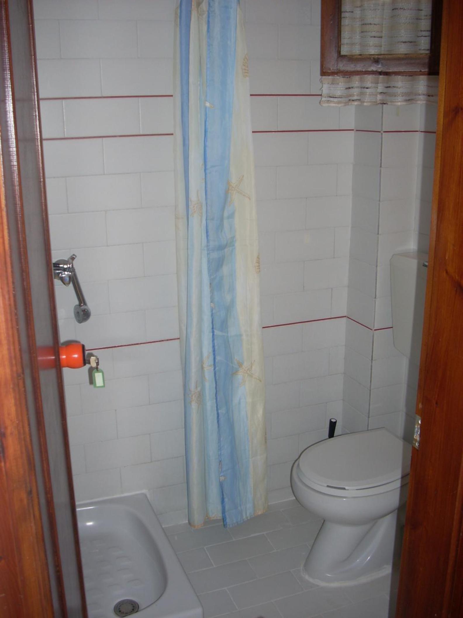 Studio (2 Adults) - Photo 4