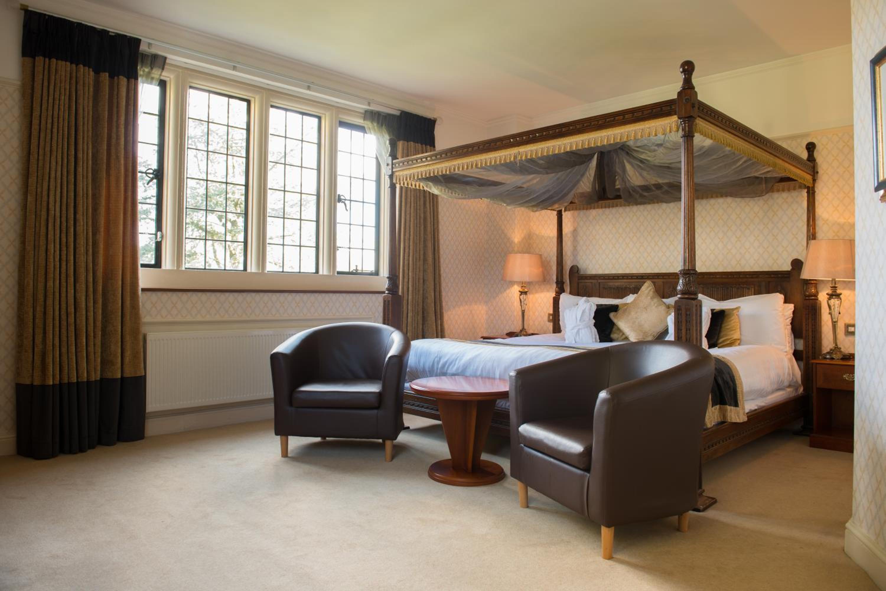 Four Poster Room photo 3