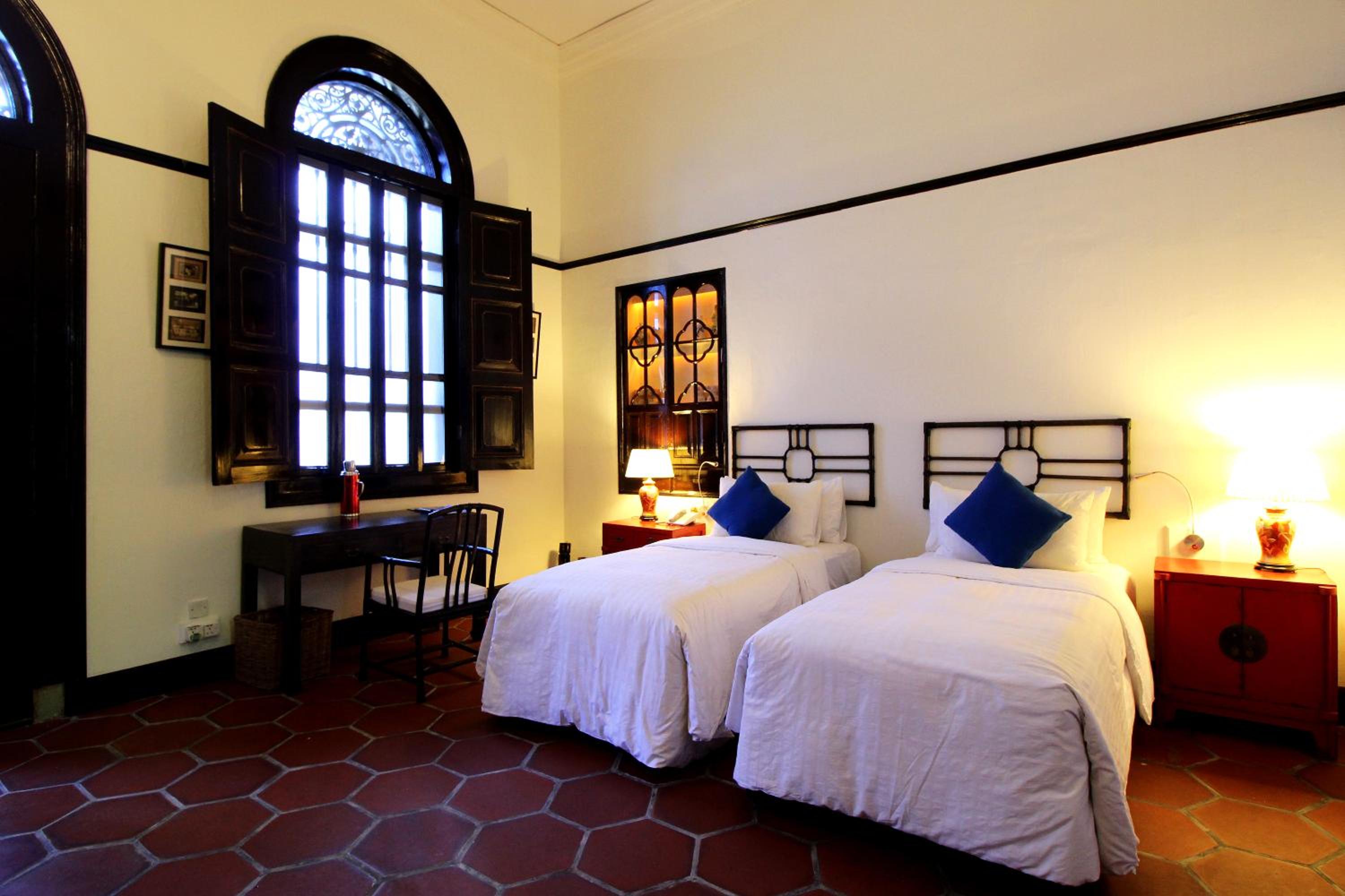 Ming Twin Room (Pool Access) - Photo 8