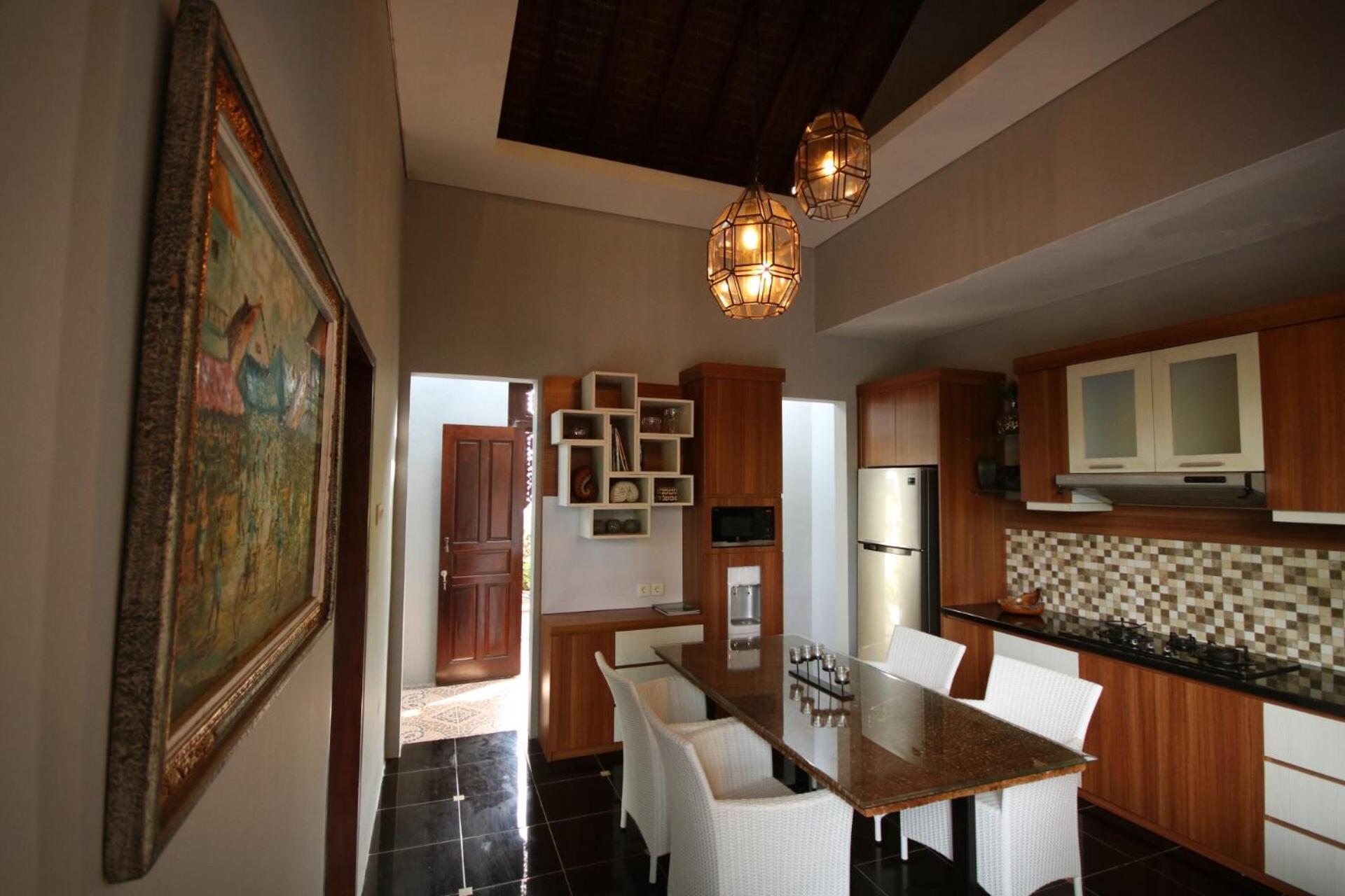 Three-Bedroom Villa - Photo 41