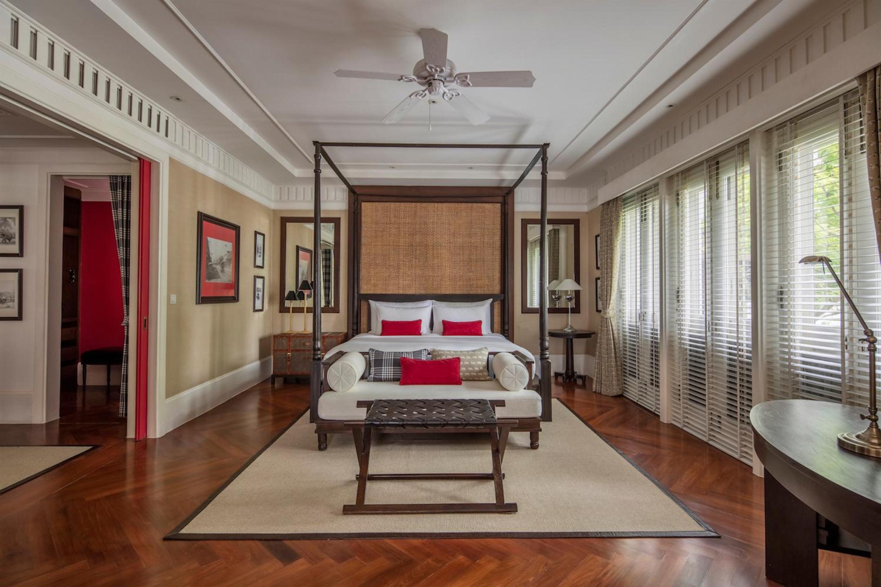 Louis Leonowens Pool Suite - Photo 4