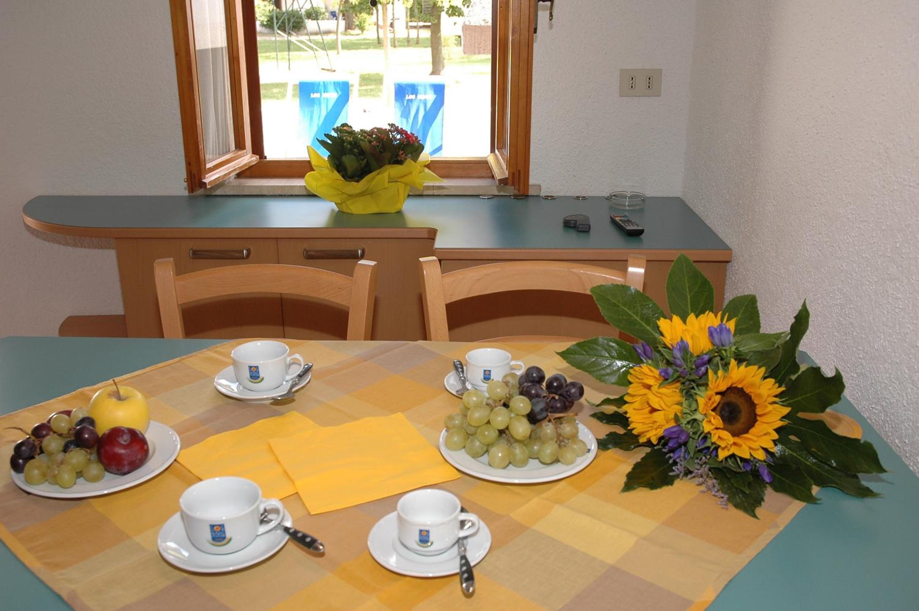 Classic Bungalow - Photo 3