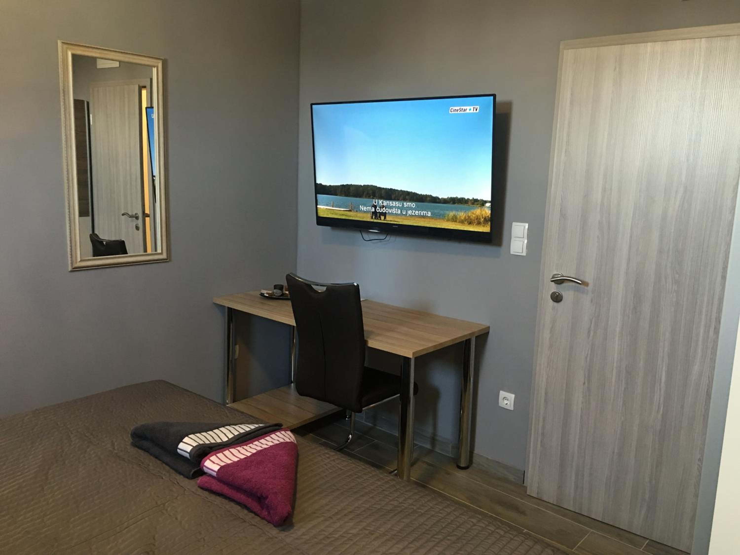 Double Room with Private Bathroom photo 3
