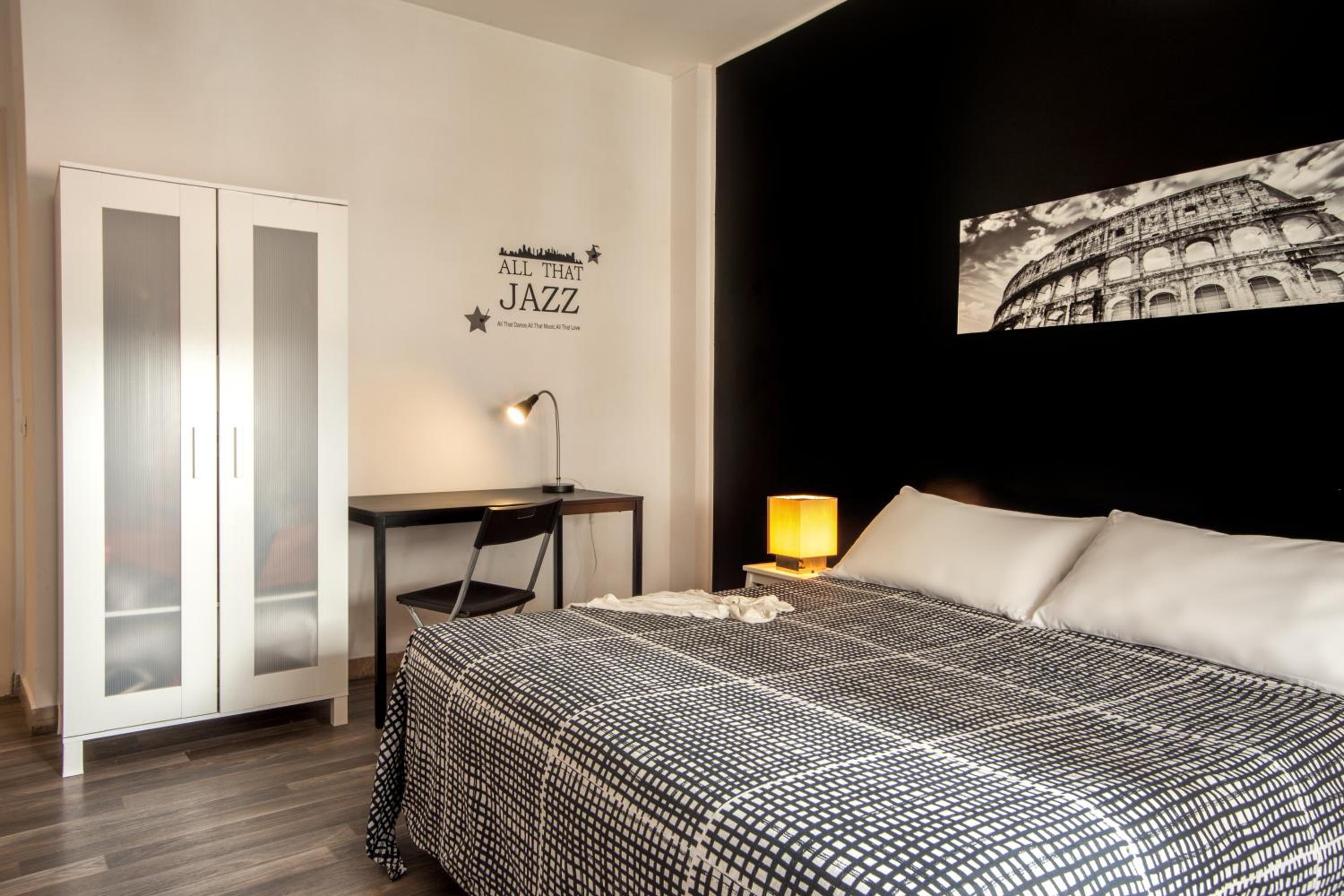 Standard Double Room photo 1