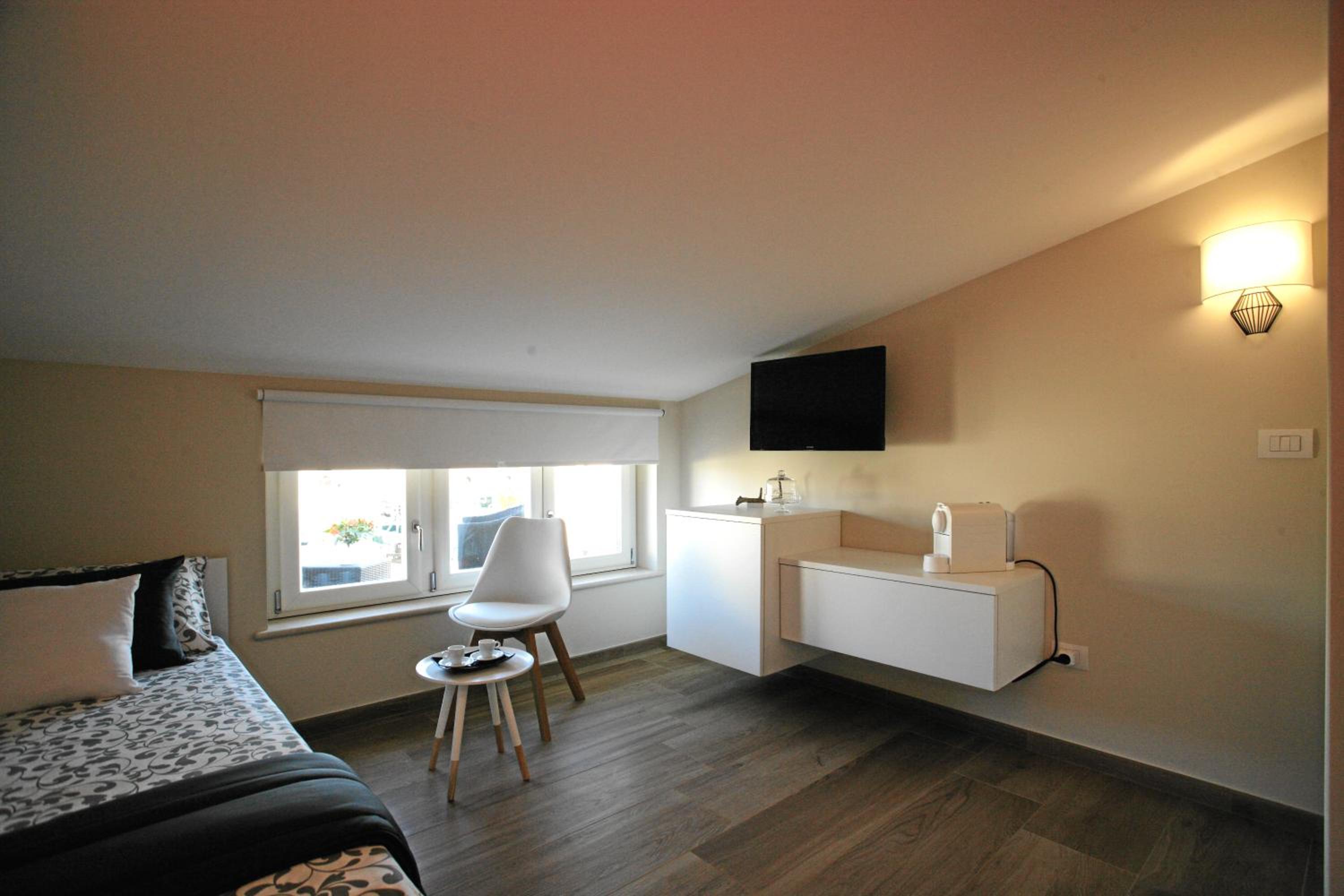 Single Room photo 3