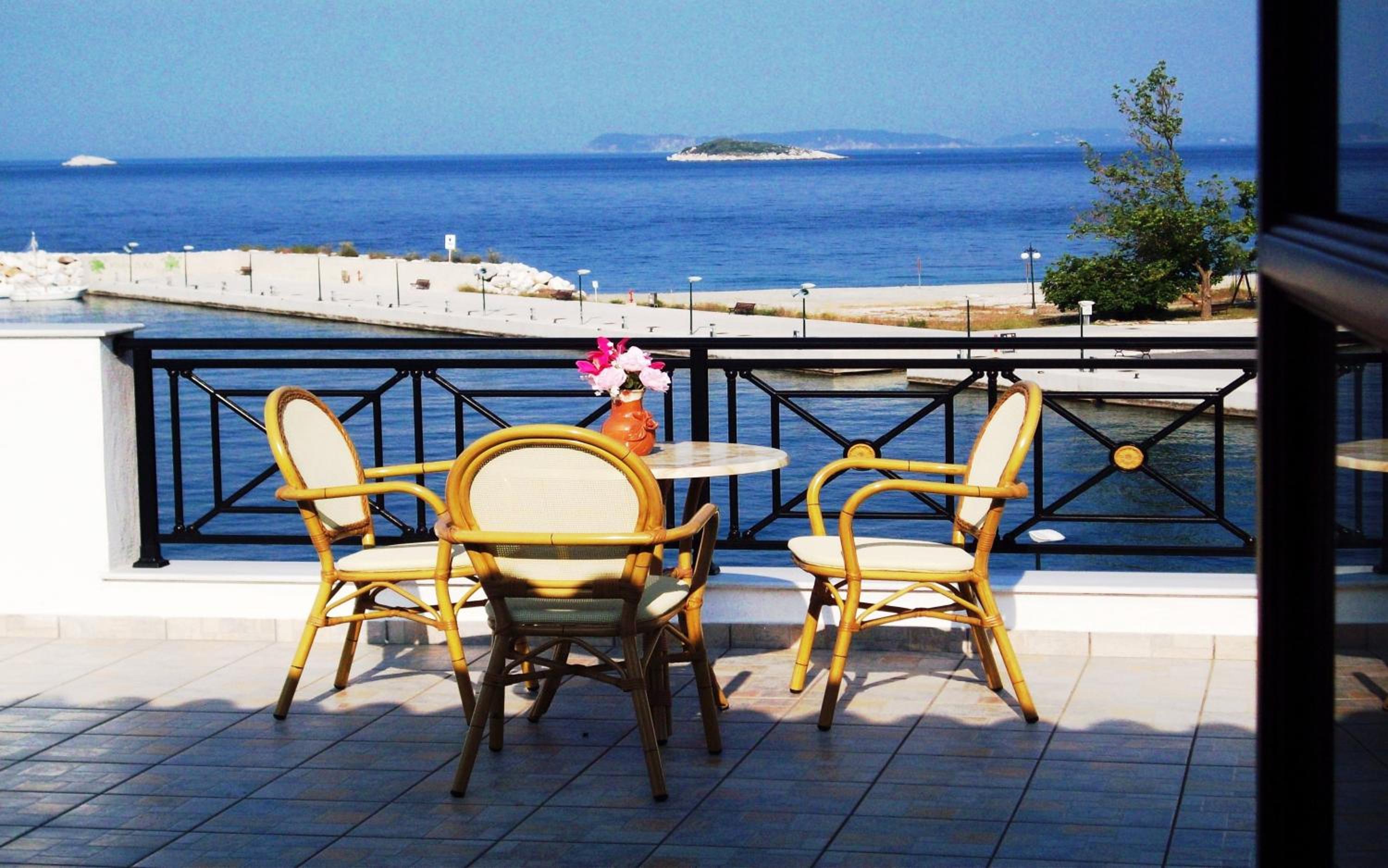  One Bedroom Apartment with Sea View photo 2