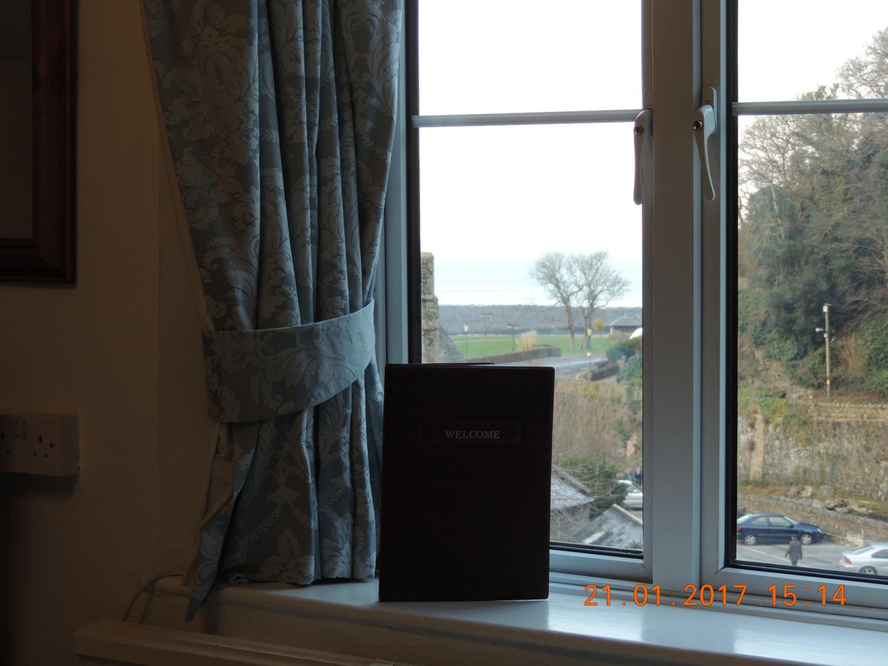 Family Room with Sea View - Photo 6