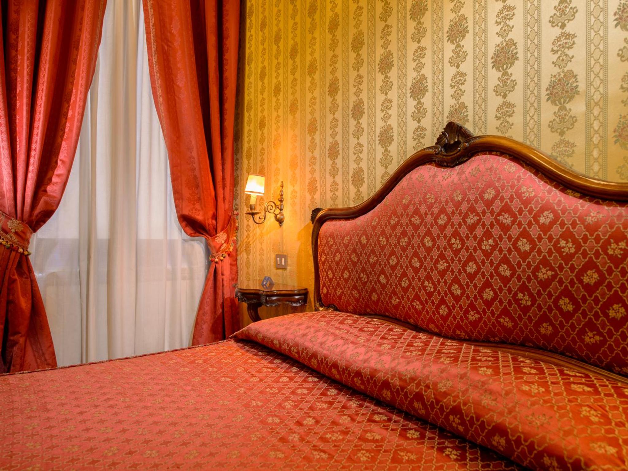 Superior Triple Room photo 2