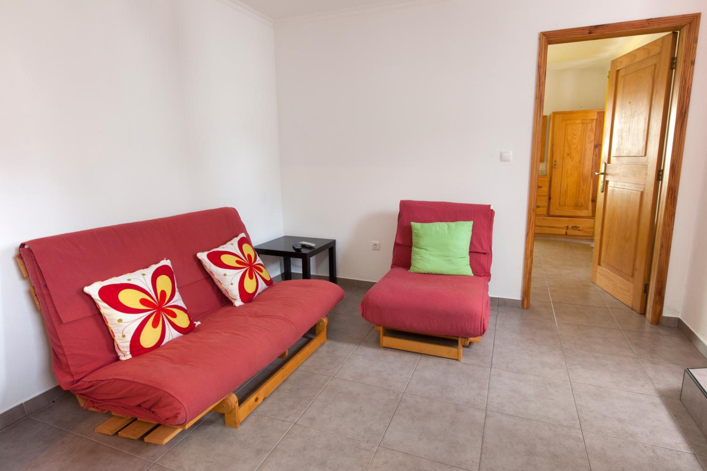 One-Bedroom House photo 2