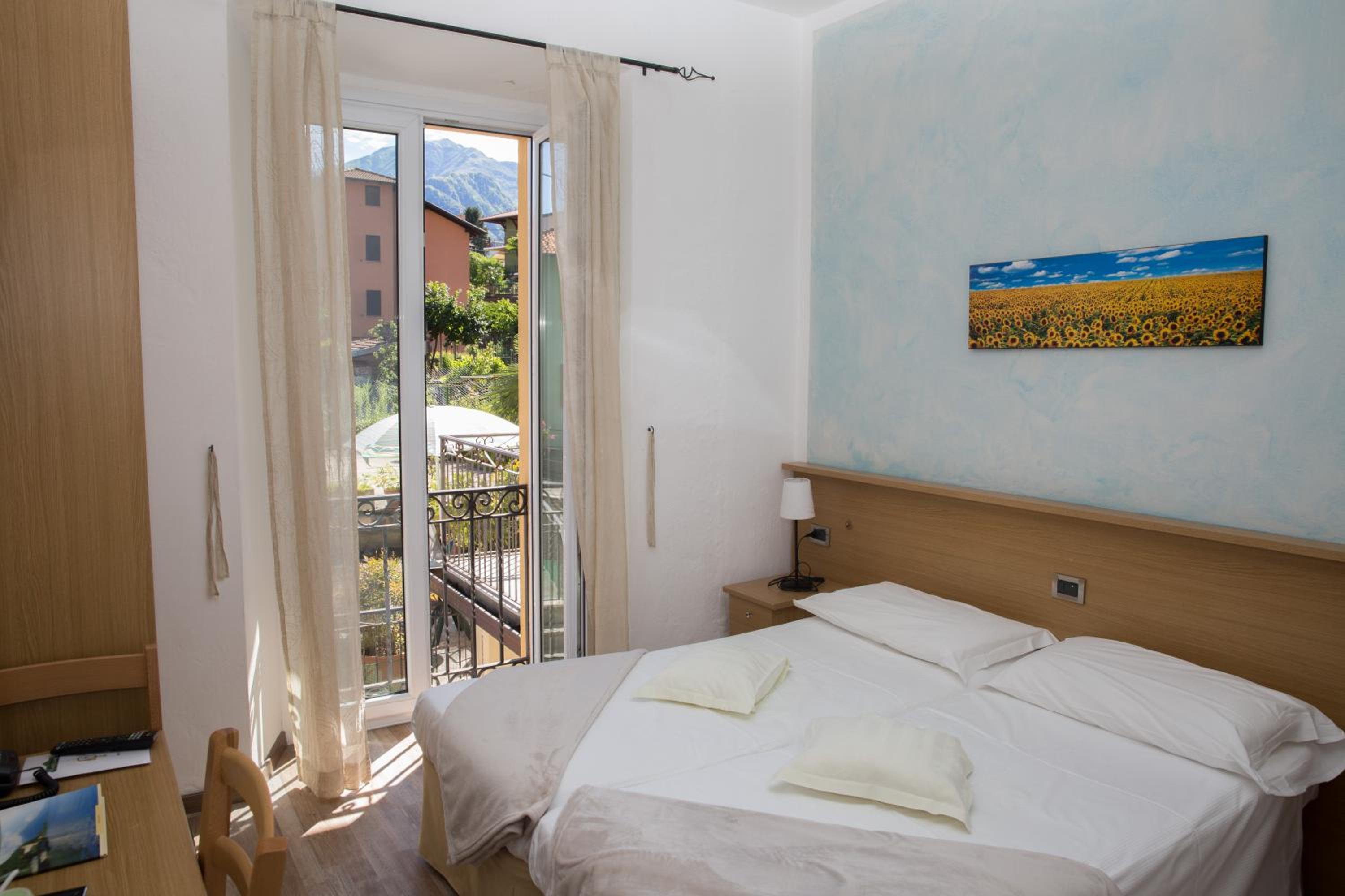 Double or Twin Room - Photo 2