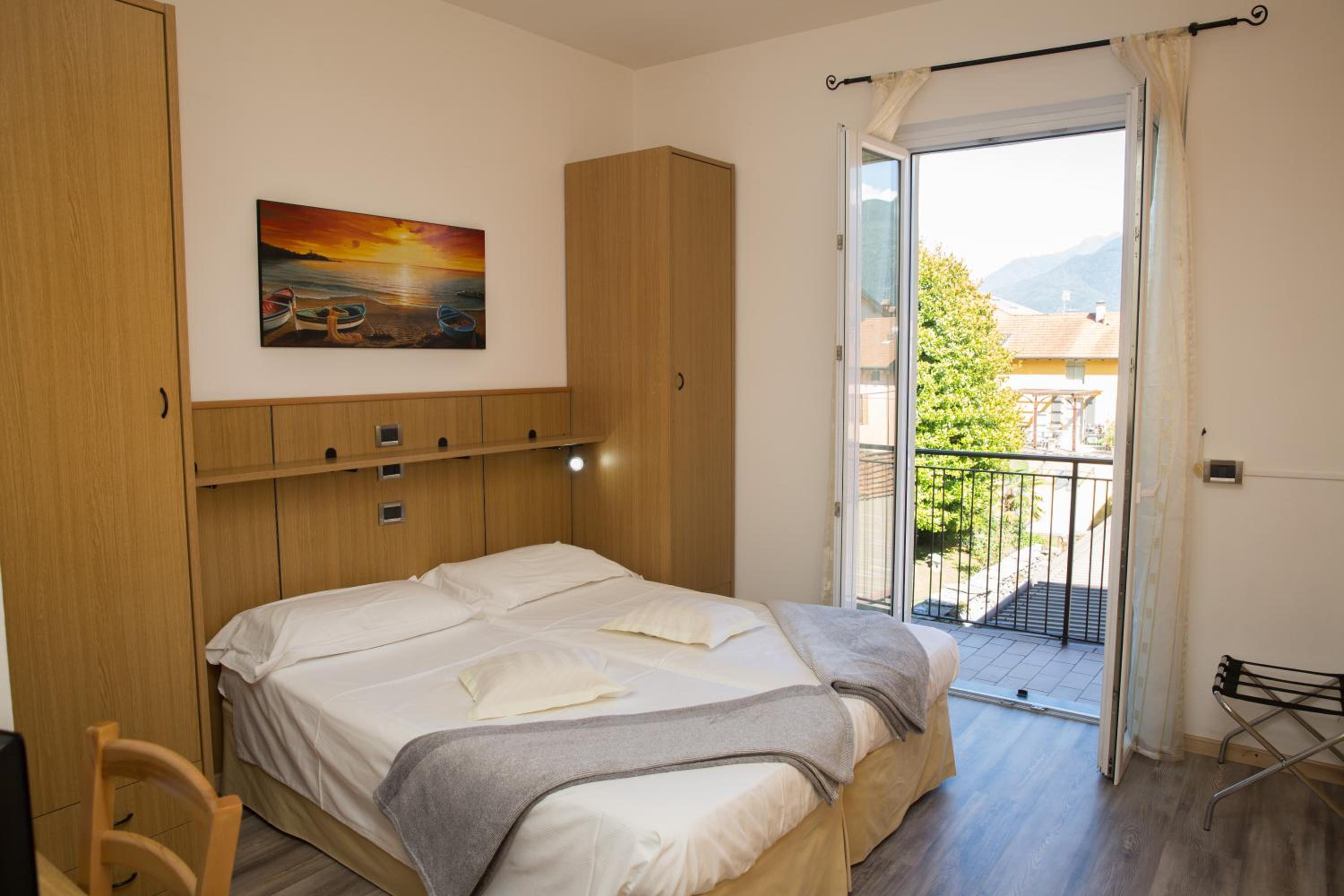 Double or Twin Room with Balcony - Photo 1