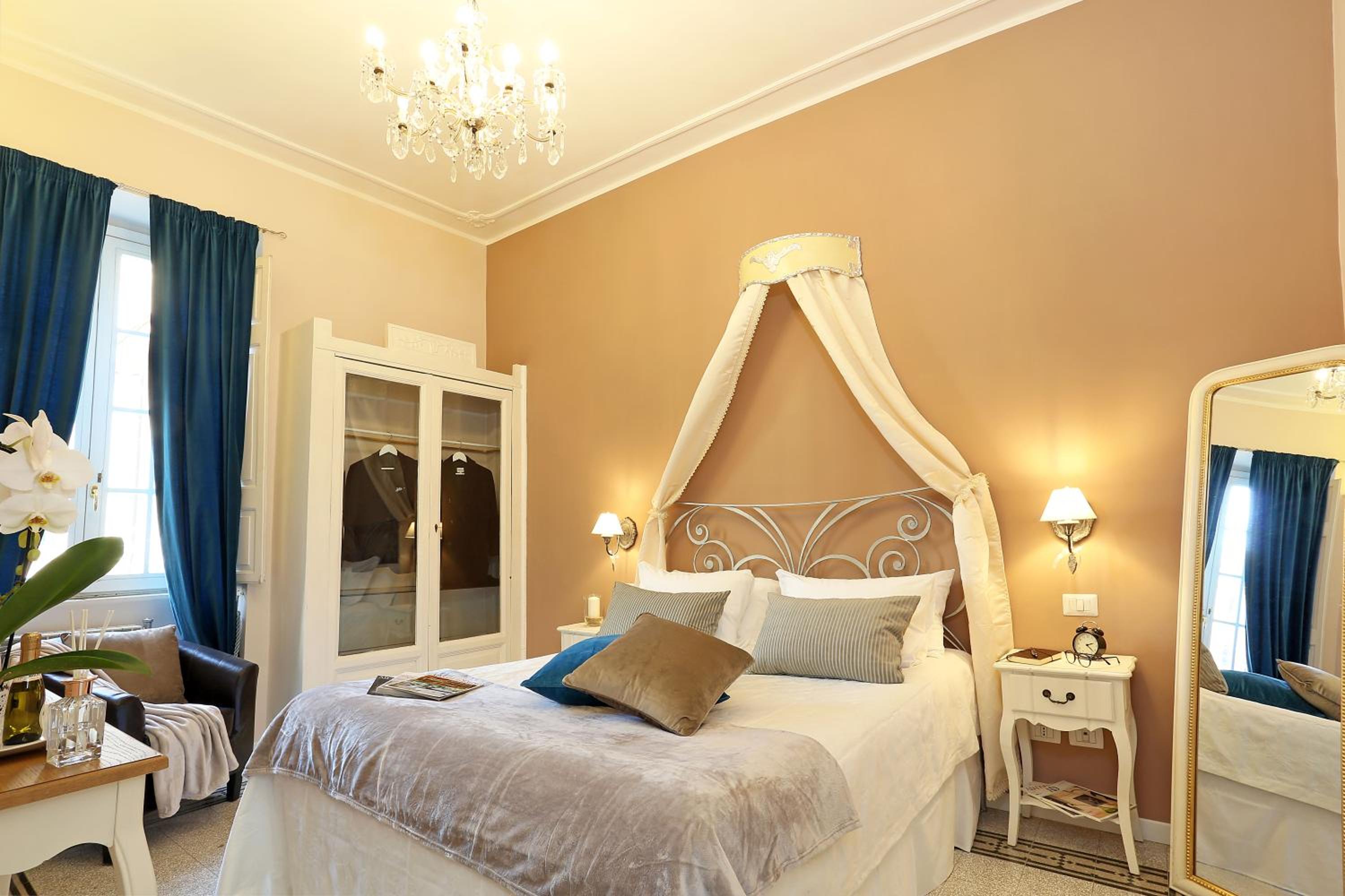 Two-Bedroom Suite photo 2