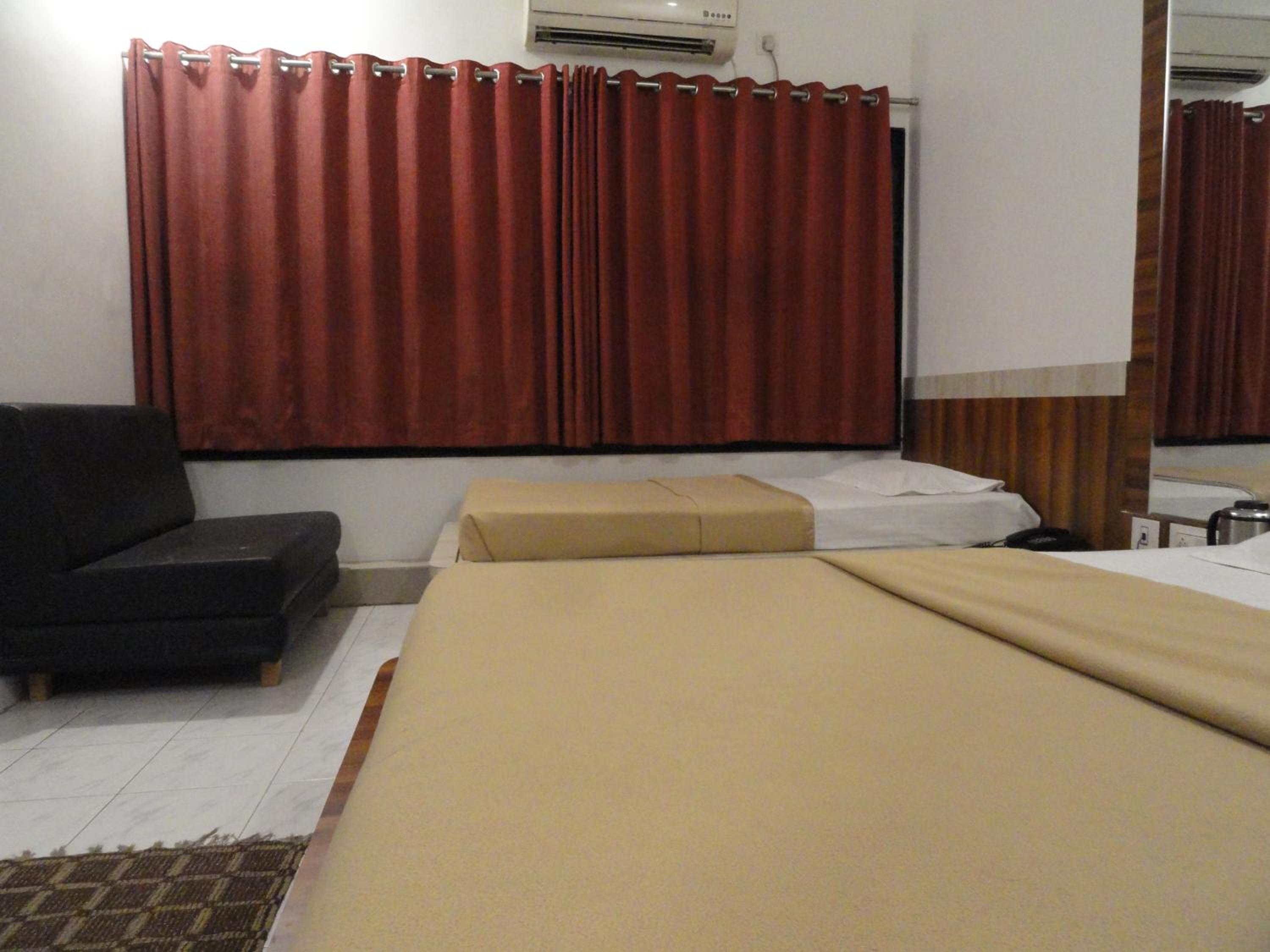 Economy Double Room photo 1