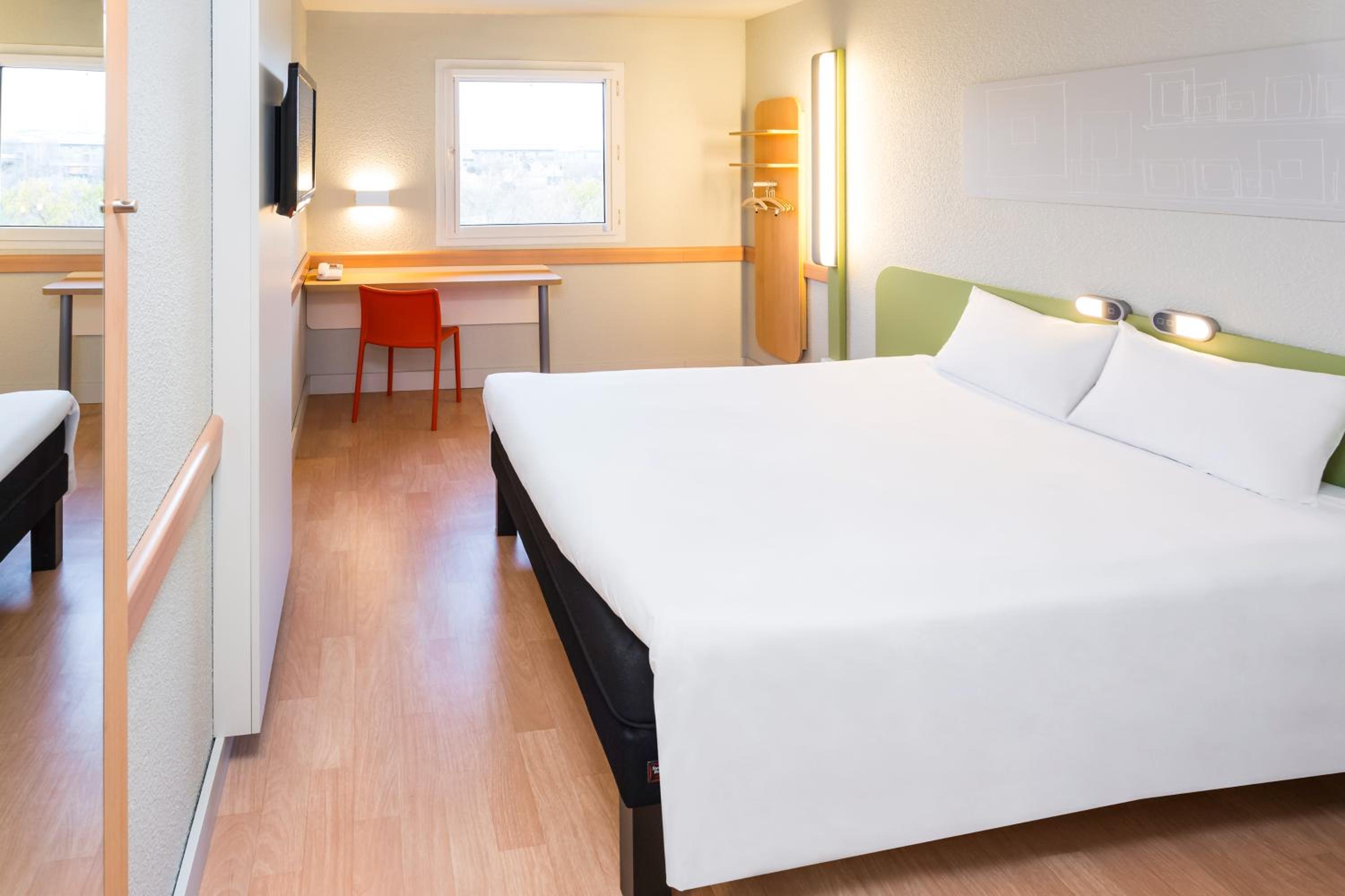 Double Room - Photo 3