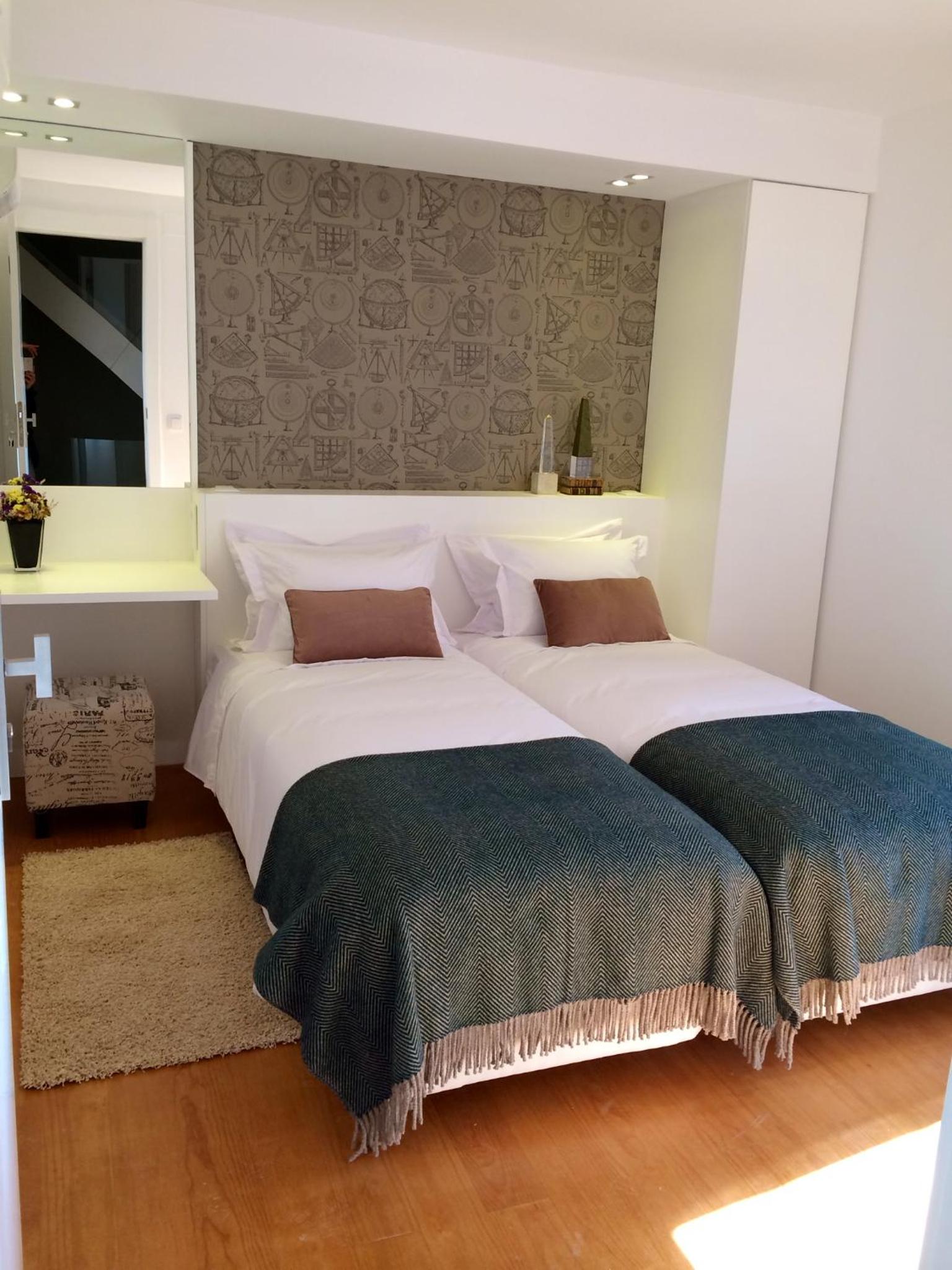 Double or Twin Room with Street View photo 2