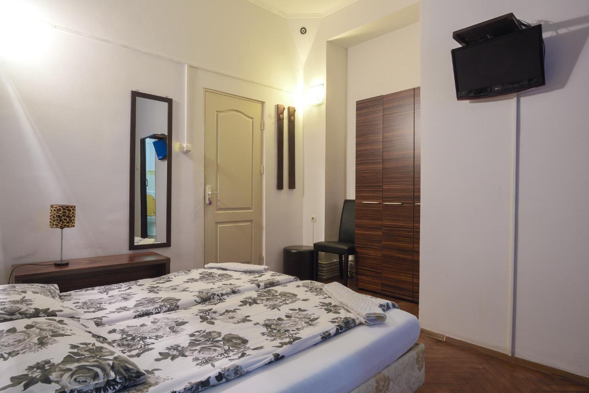 Double or Twin Room photo 1