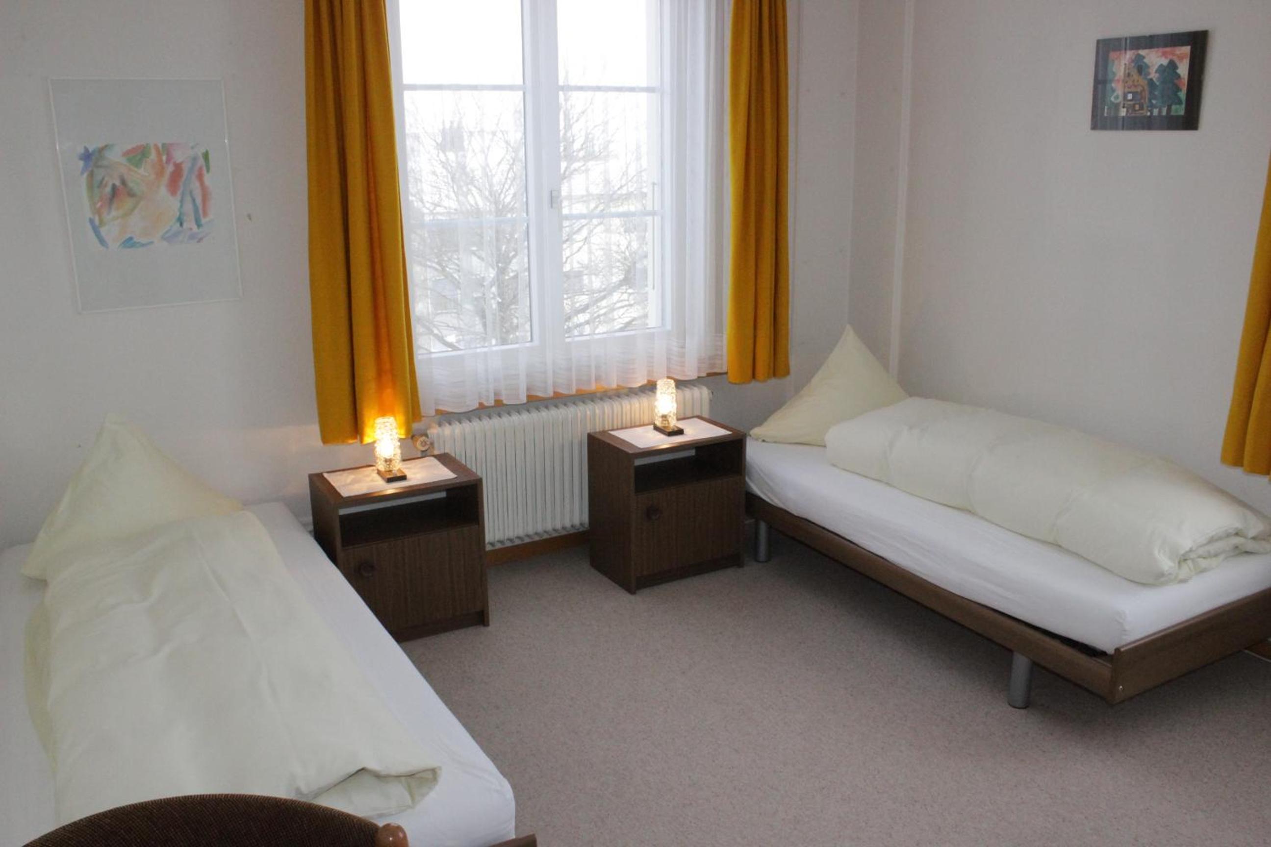 Economy Double Room With Shared Bathroom photo 3