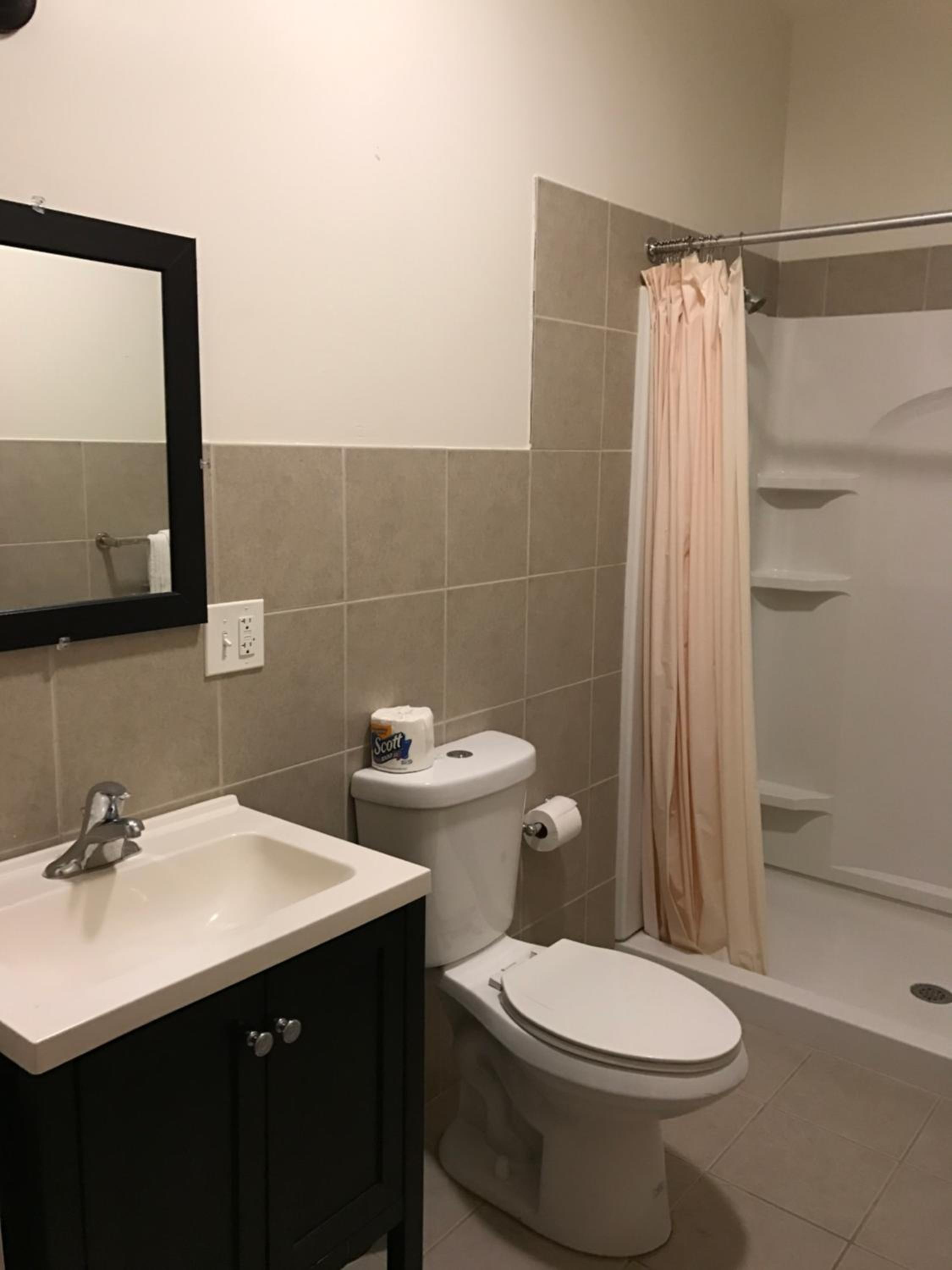 Standard Double Room - Photo 3