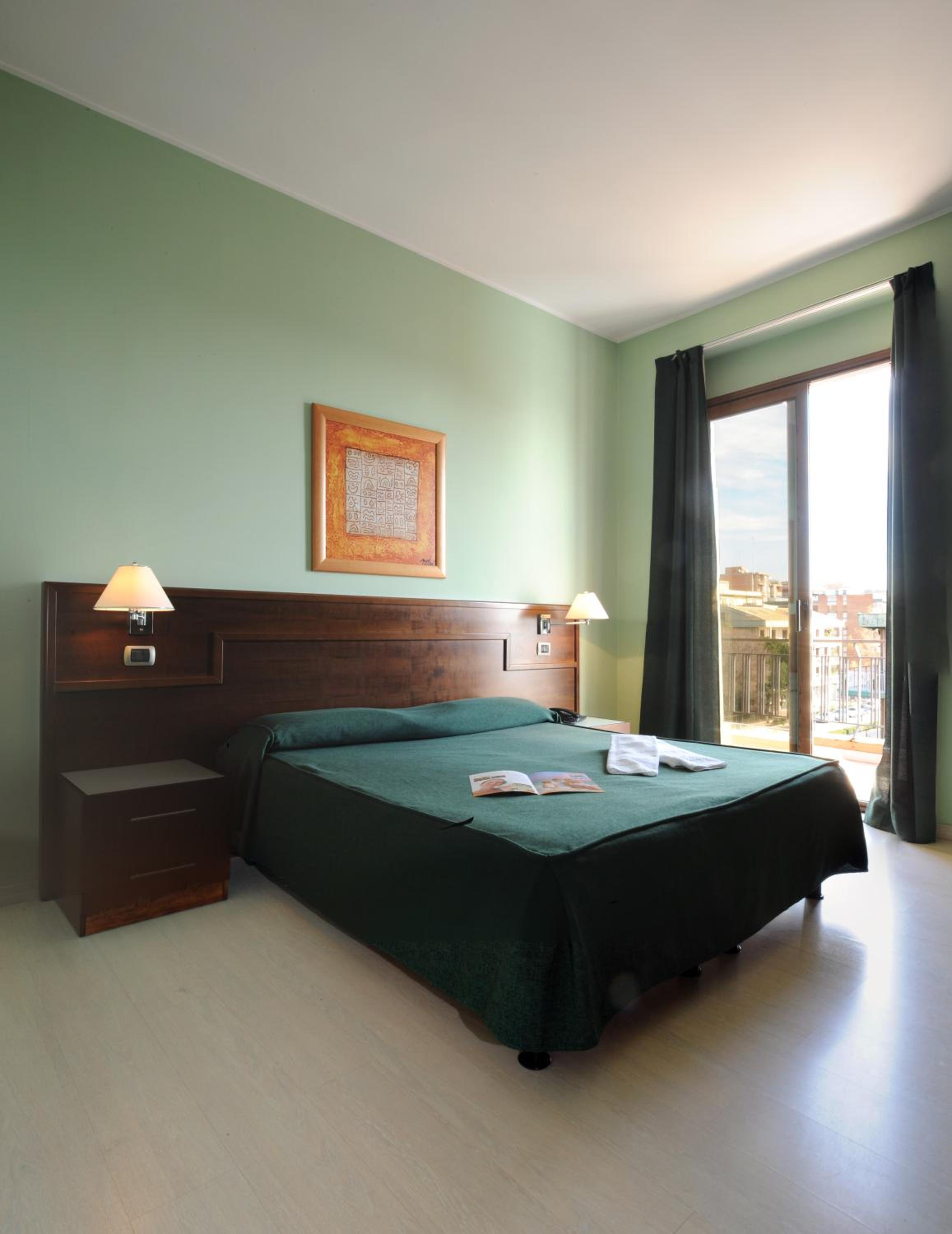 Double Room - Photo 1