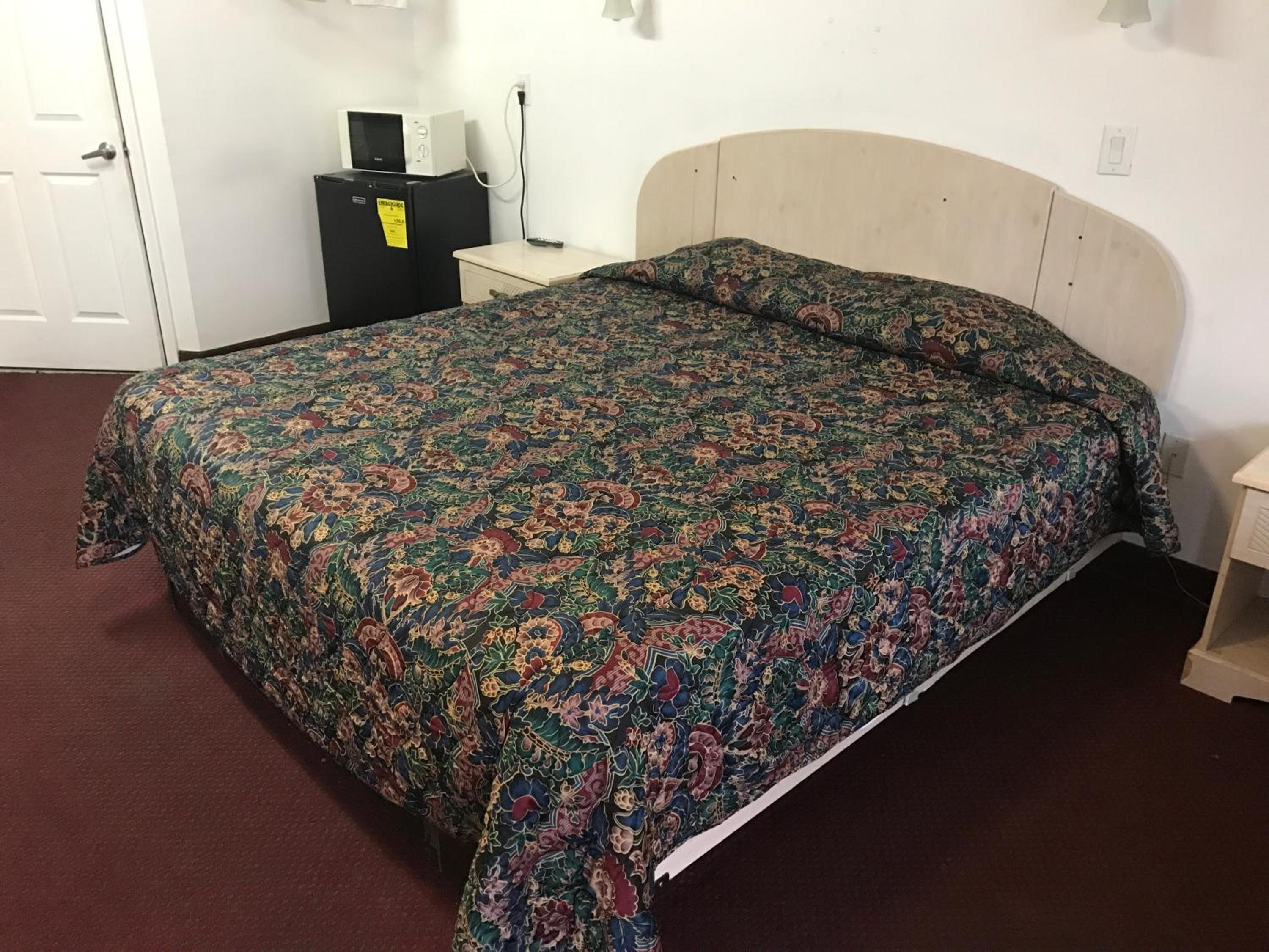 Standard King Room photo 1