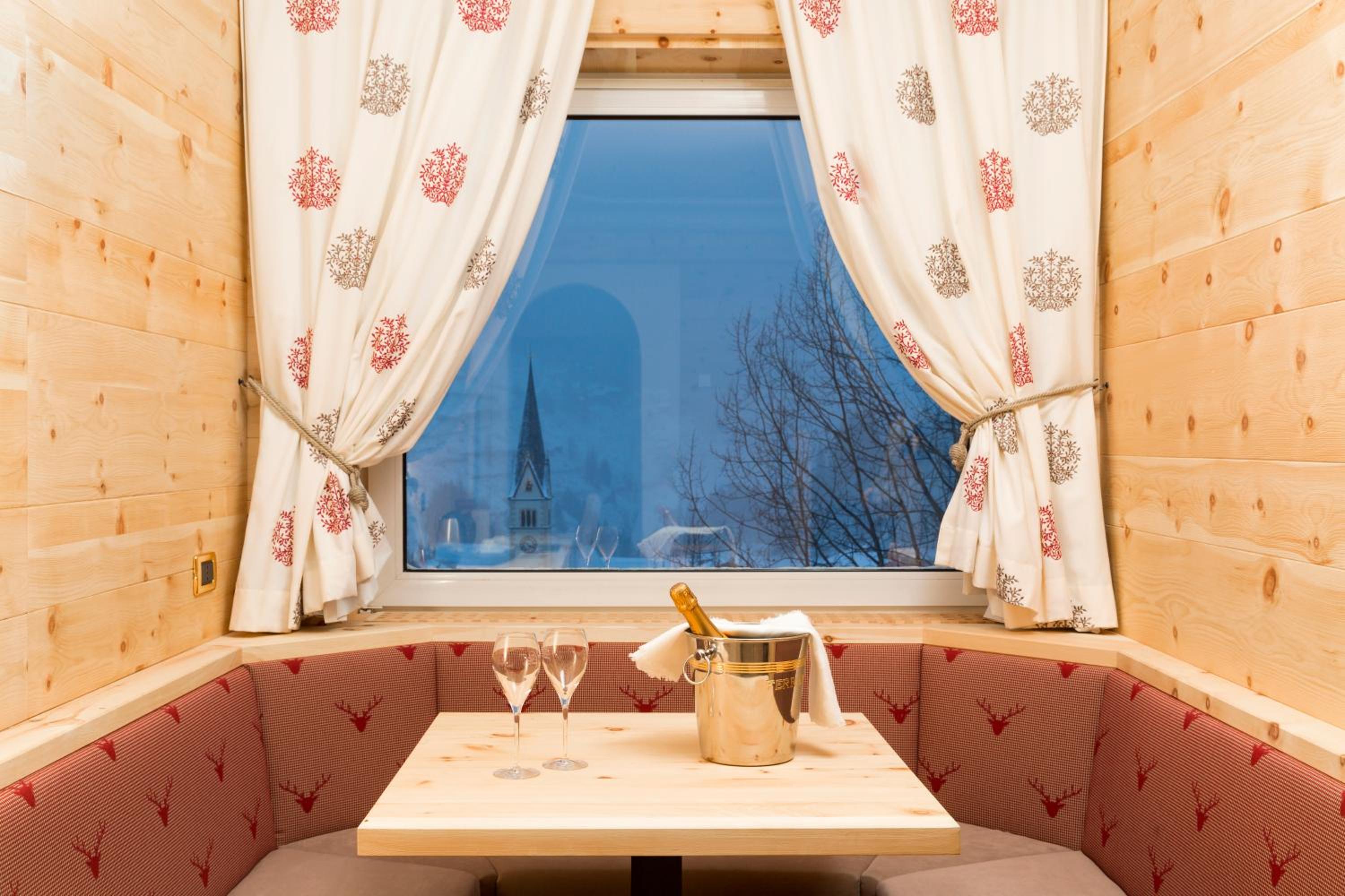Junior Suite with Balcony photo 3