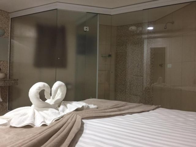 Deluxe King Suite